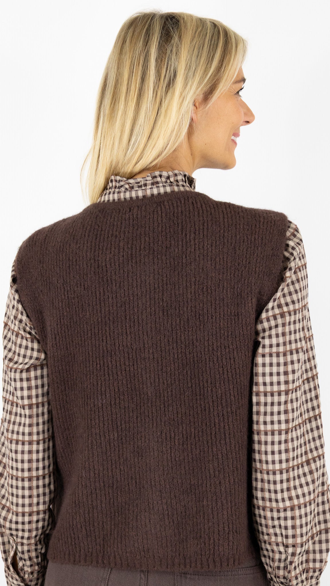 GILET COL V SANS MANCHES EN ALPAGA ANDROMEDE 24699#COLOR_CHOCO