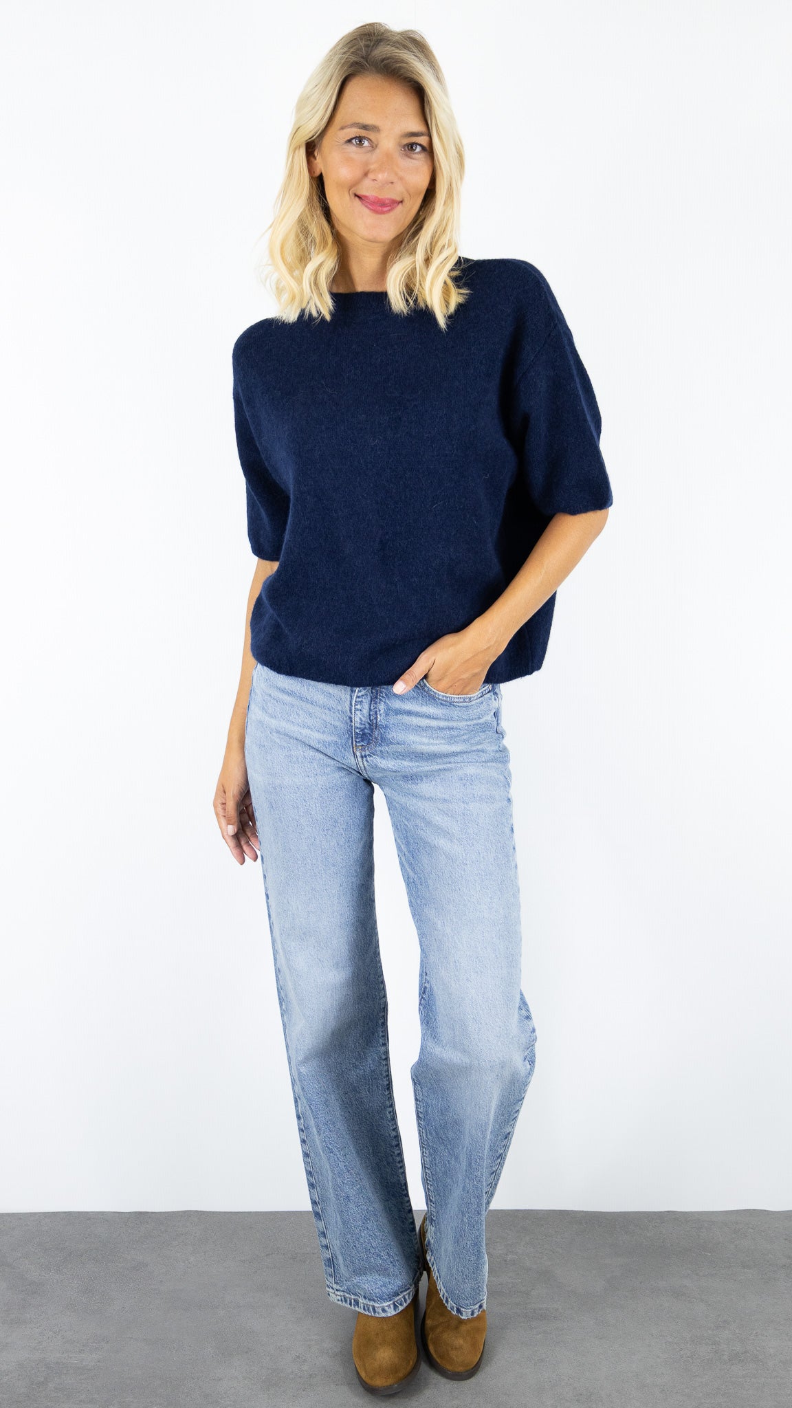 PULL COL ROND MANCHES COURTES STUDIO PARISIEN 25061#COLOR_BLEU