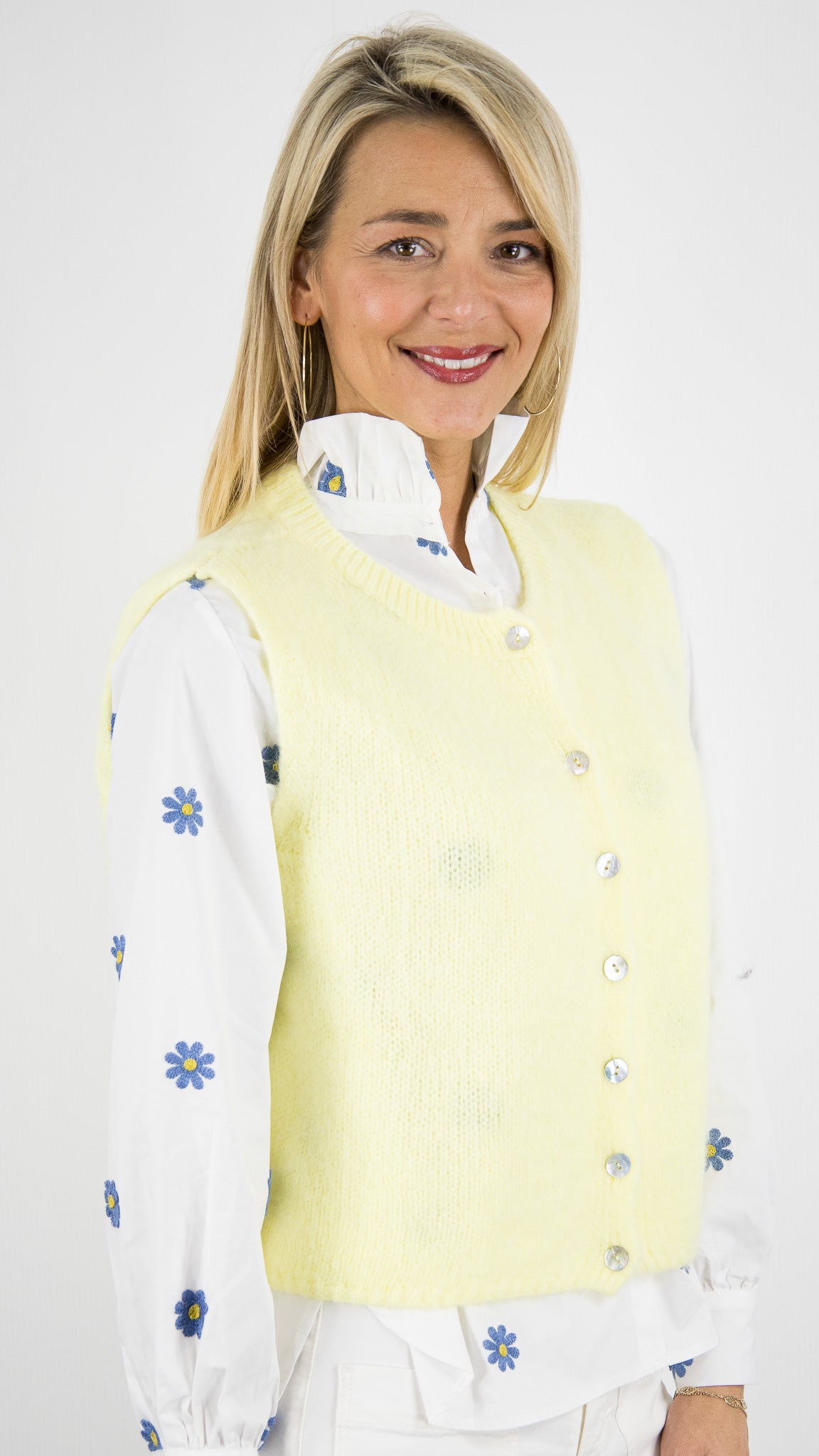 GILET SANS MANCHES BOUTONNE POUR FEMME NAIS 25069#COLOR_JAUNE