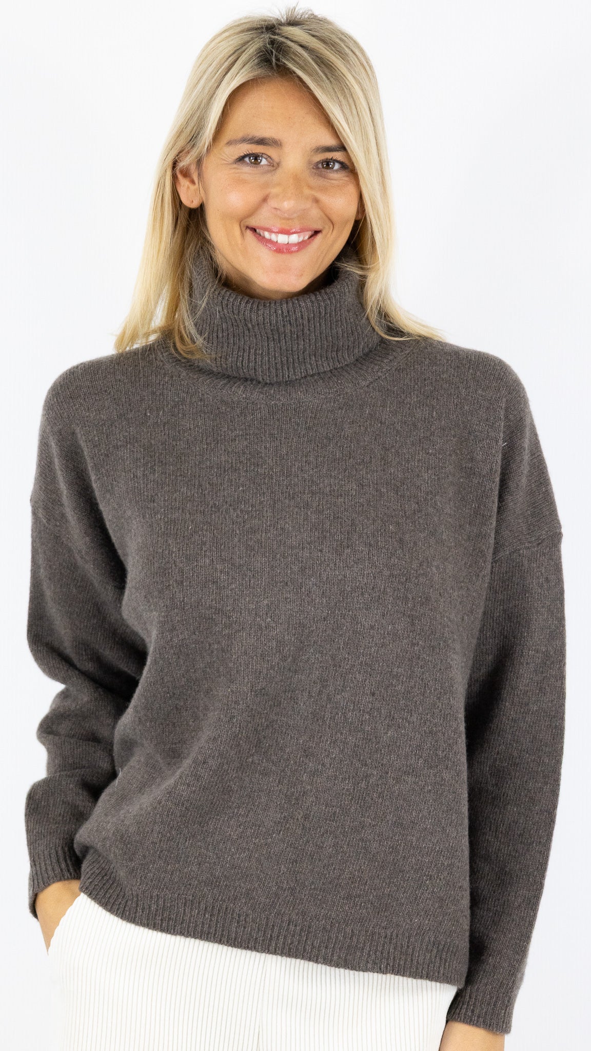 PULL COL ROULE COUPE AMPLE 25677 NAIS#color_CHOCO