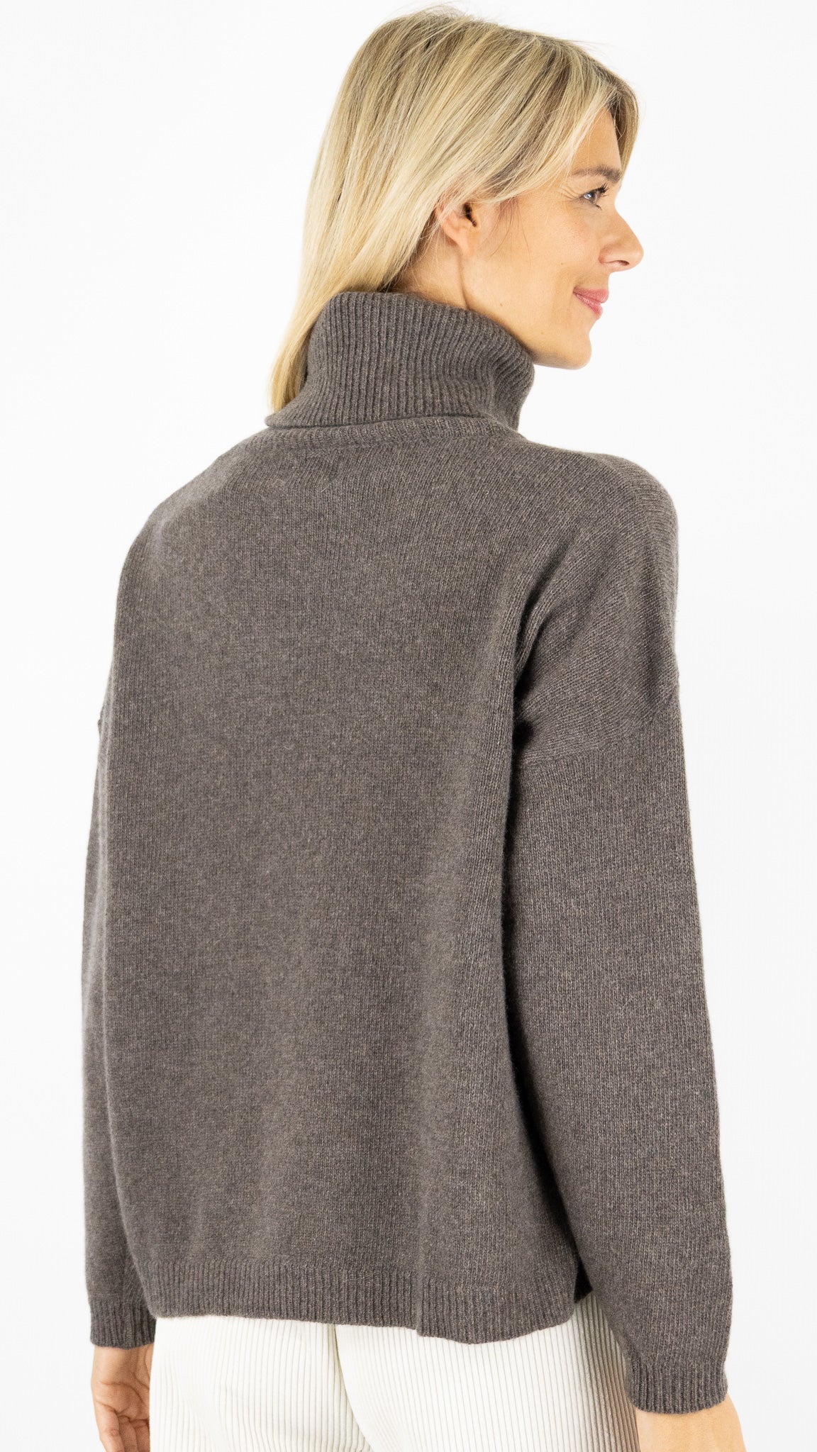 PULL COL ROULE COUPE AMPLE 25677 NAIS#color_CHOCO