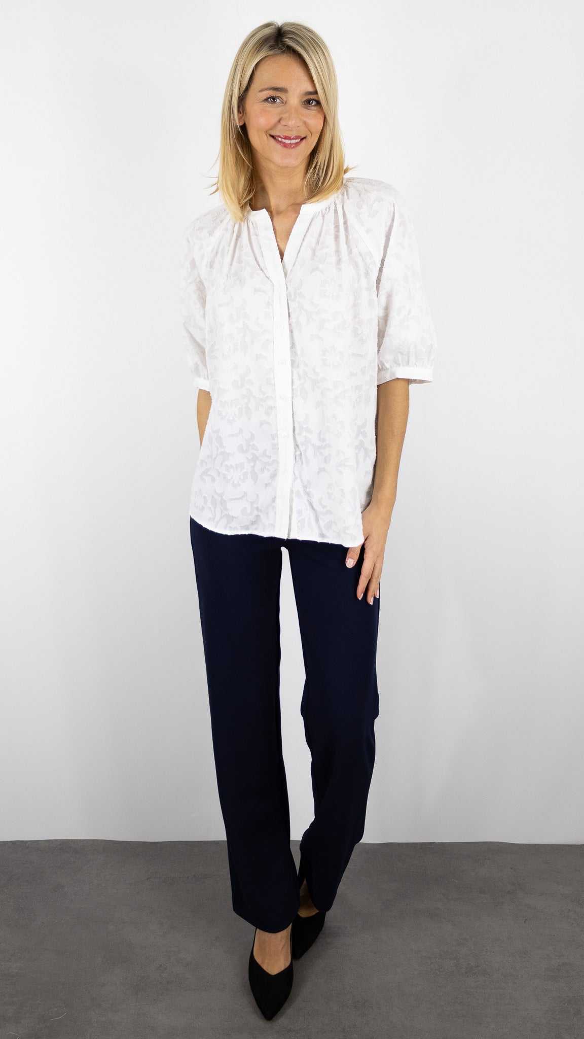 BLOUSE DEVOREE EN COTON BLANC TONI 27-10/1407-3