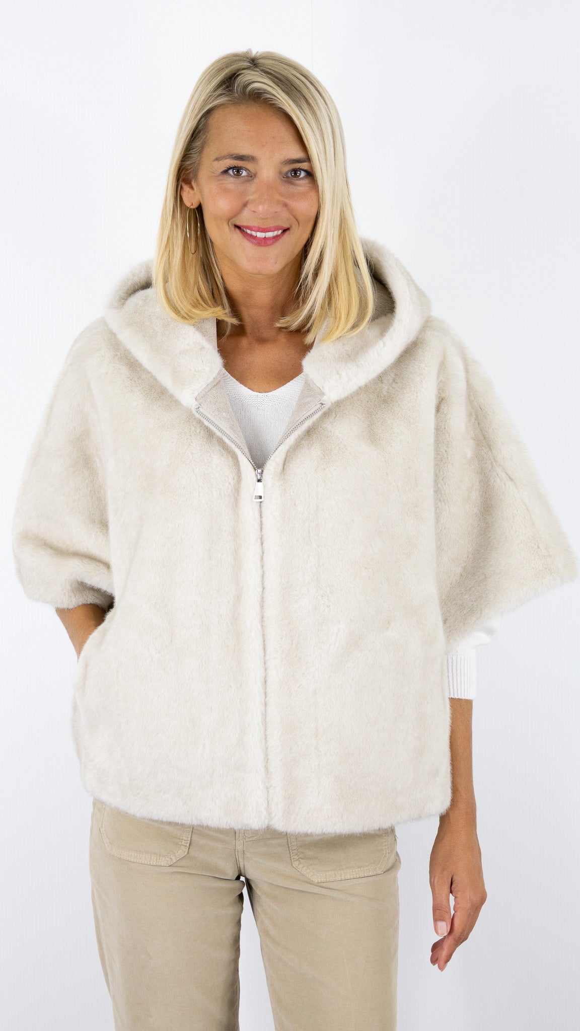 VESTE A CAPUCHE MANCHESC OURTE EN FAUSSE FOURRURE POUR FEMME VOUS 280711#COLOR_BEIGE