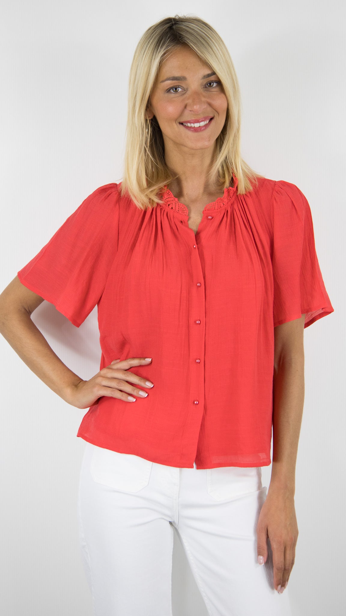 TOP FLUIDE MANCHES COURTES AVEC COL MONTANT DN DENTELLE IVOIRE YCOO 30382#COLOR_CORAIL