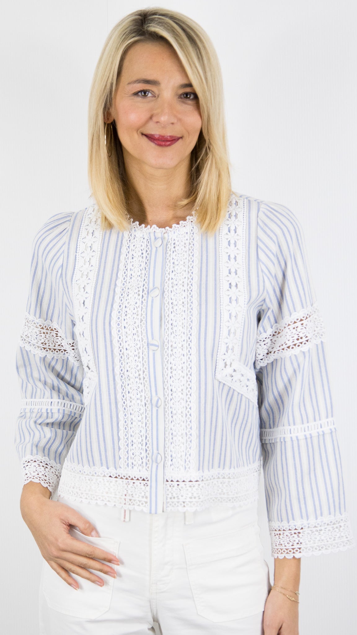 BLOUSE COURTE RAYEE ET BRODEE YCOO 30550B#COLOR_BLEU