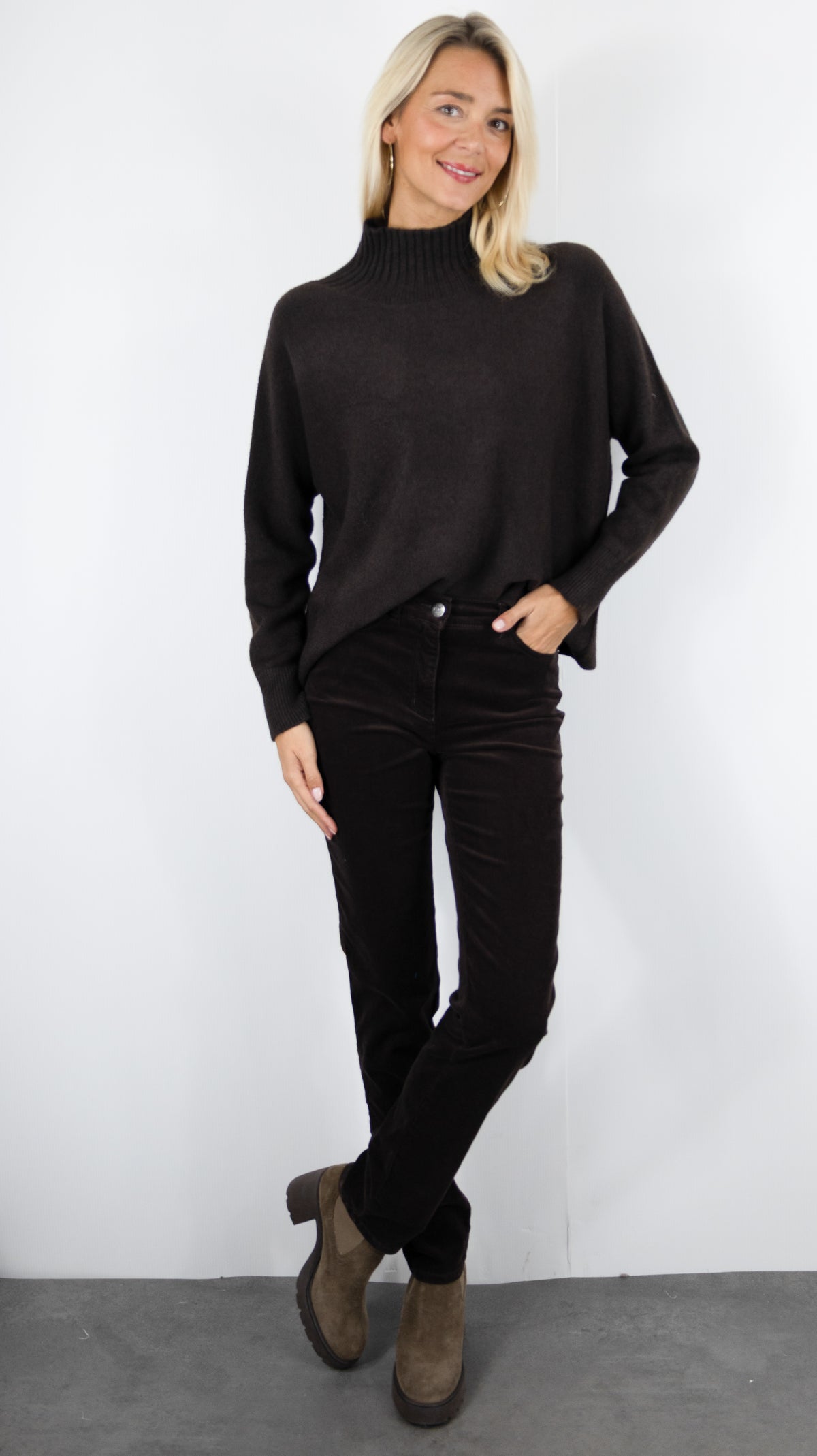 PULL AMPLE COL MONTANT POUR FEMME ALEXANDRE LAURENT C8786#COLOR_MORO/CHOCO