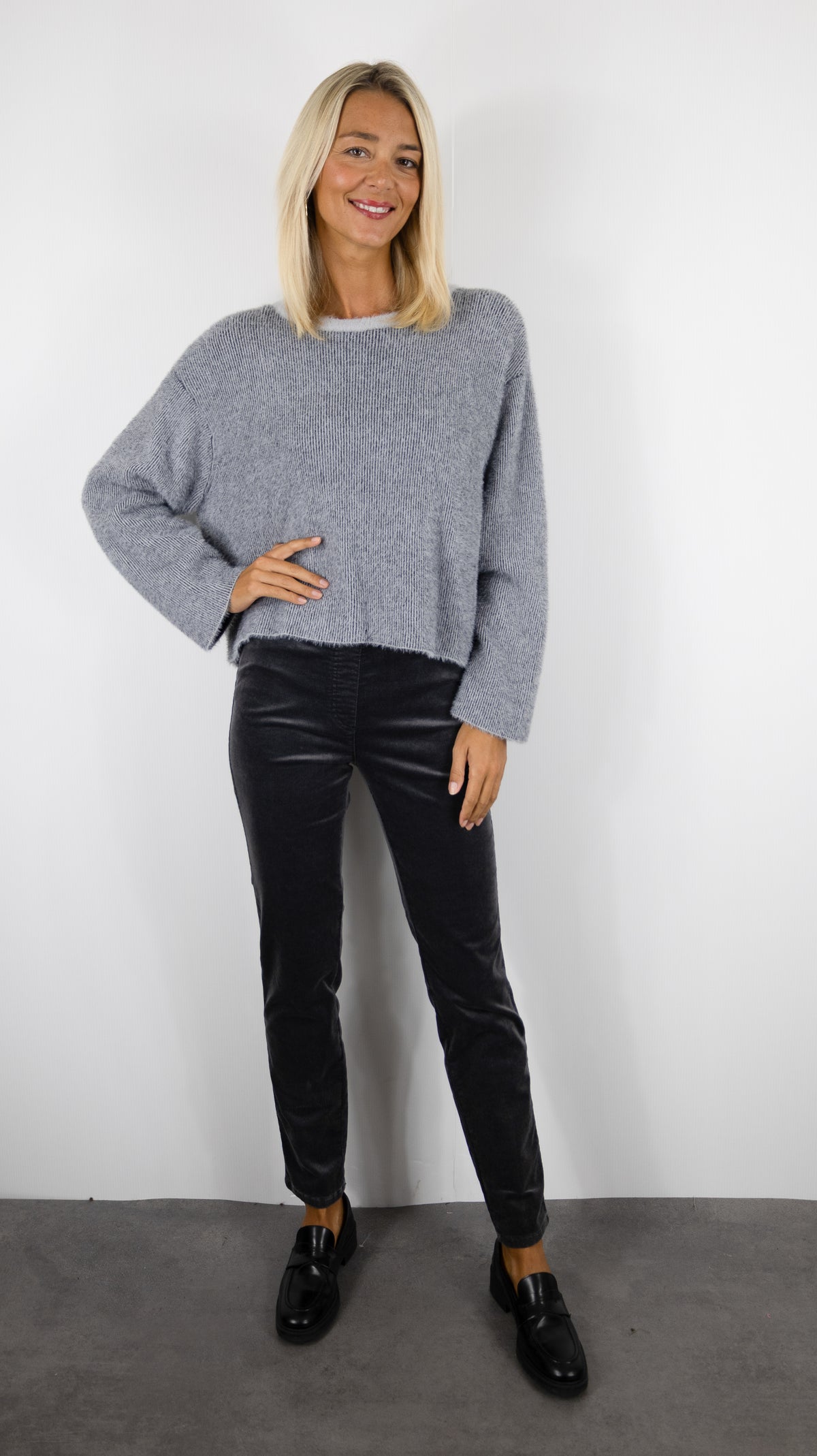 PULL FINES RAYURES AMPLE GRIS CLAIR NOIR POUR FEMME AMERICAN VINTAGE SAP18C