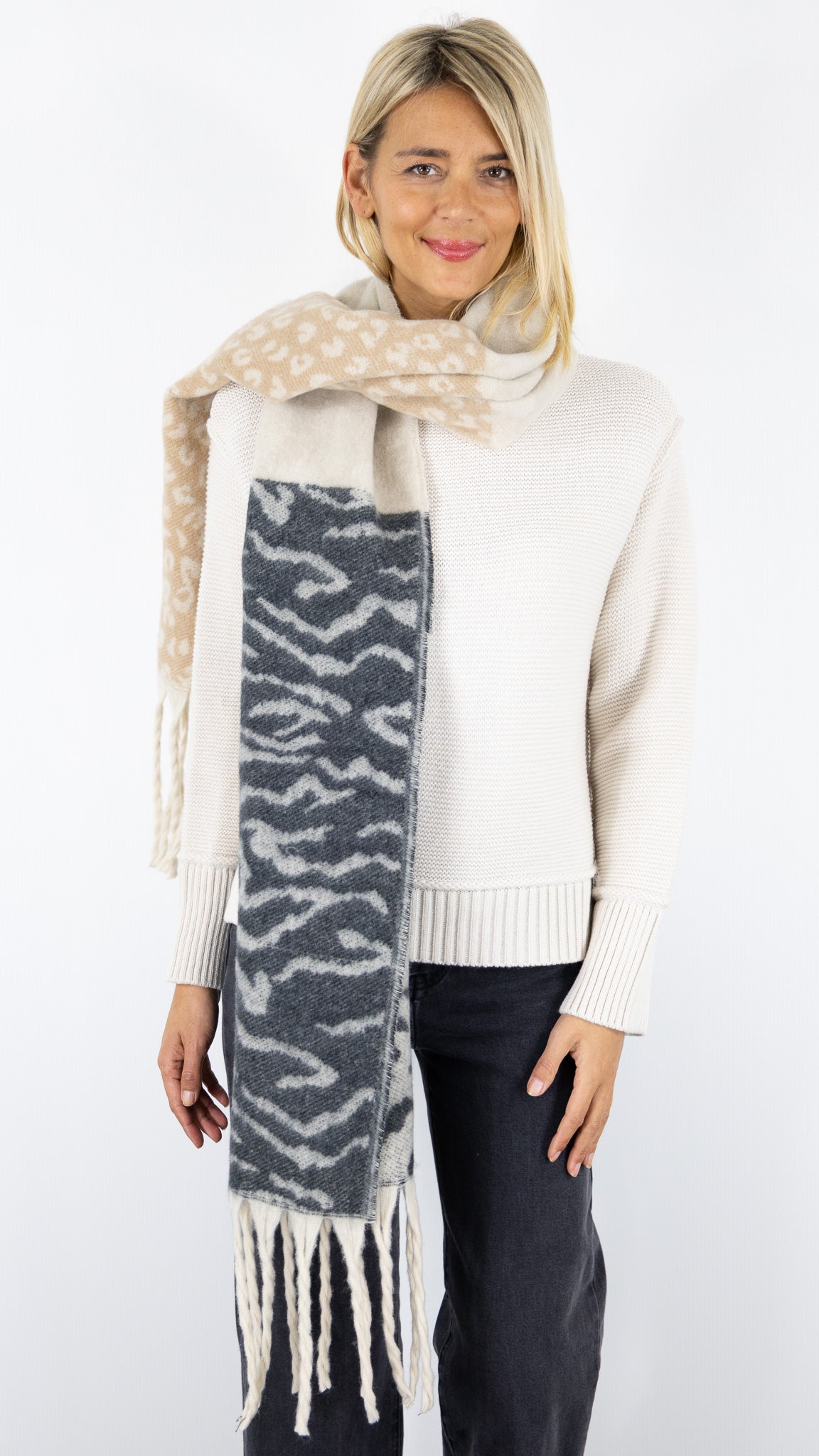 ECHARPE IMPRIME AVEC FRANGES 3541 VOUS#color_BEIGE