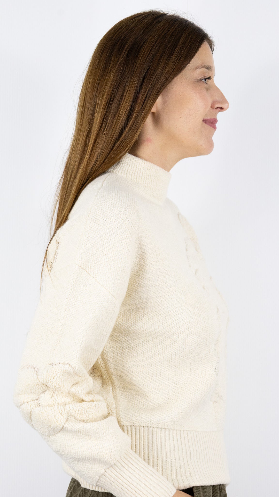 PULL BRODE COL MONTANT ECRU CAROLINE BISS 4215