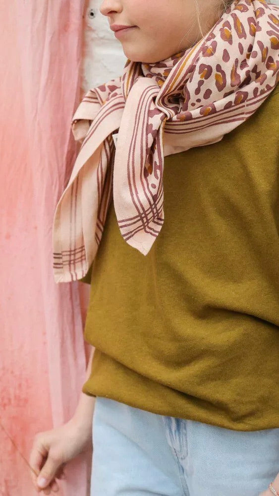 ECHARPE IMPRIMEE EN COTON LEOPARD BELLEMME #color_rose poudre