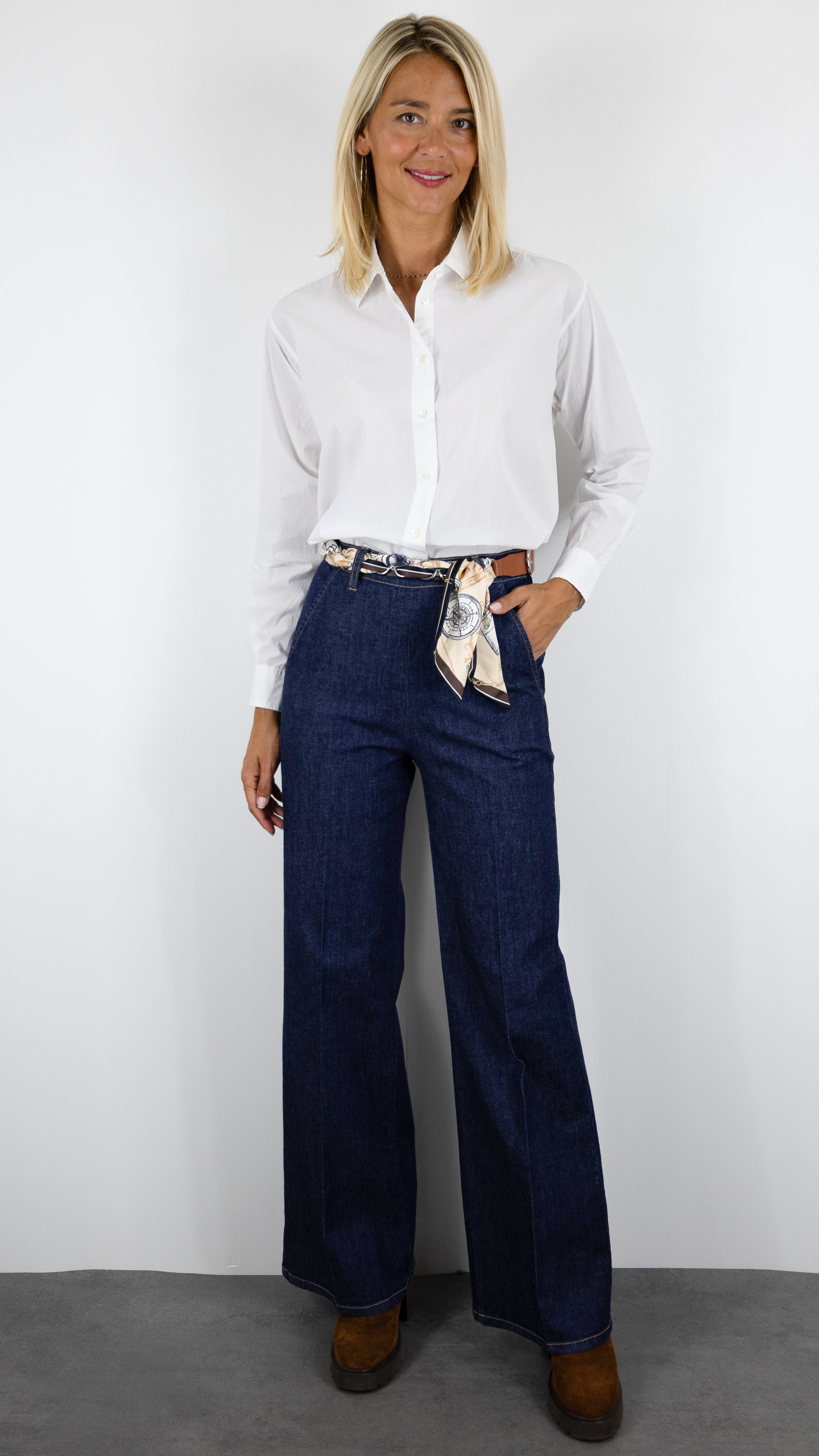 JEANS LEGER FLARE BRUT CAROLINE BISS 4516