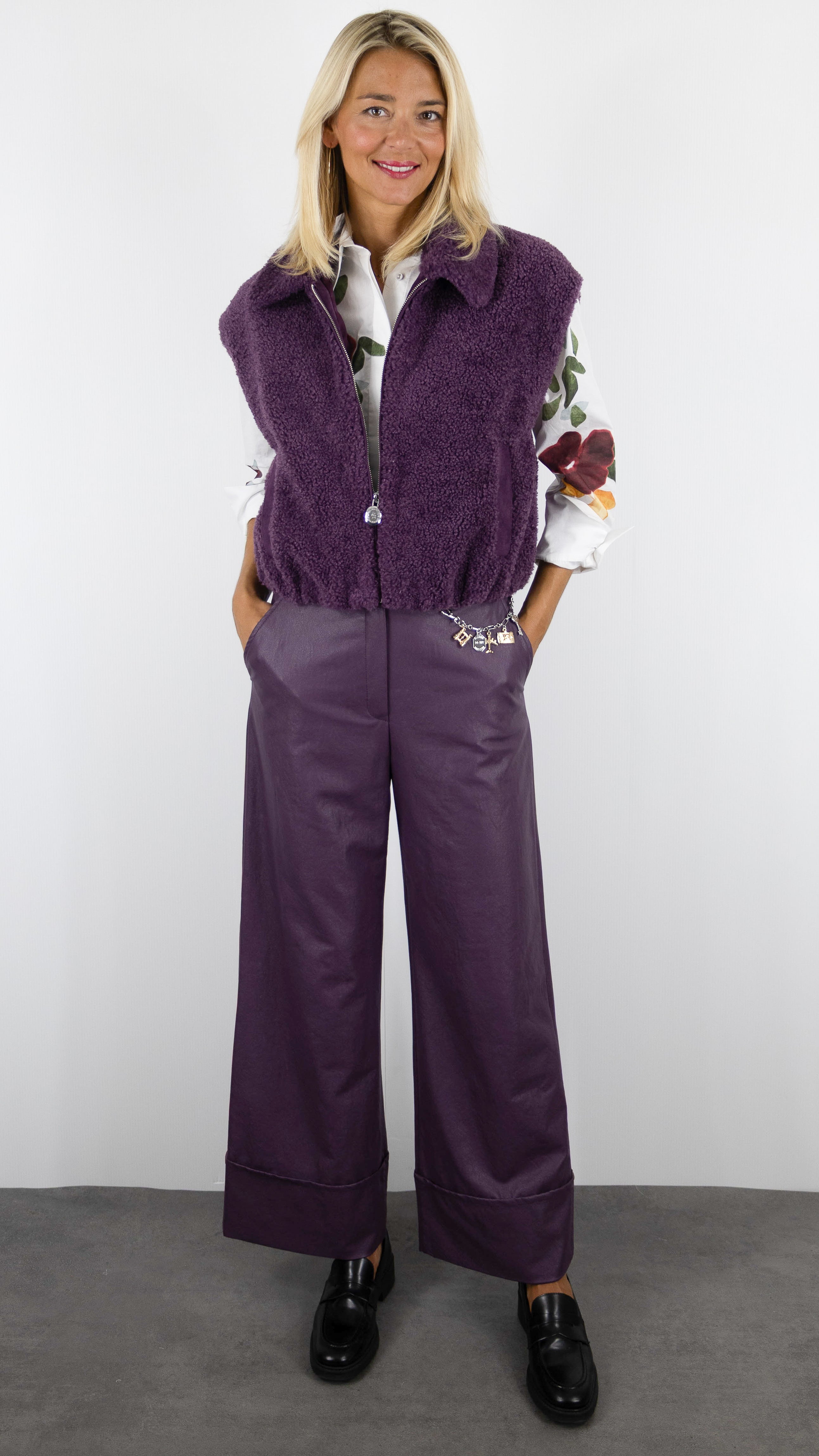 VESTE SANS MANCHES EN FAUSSE FOURRURE PRUNE POUR FEMME CAROLINE BISS 4436