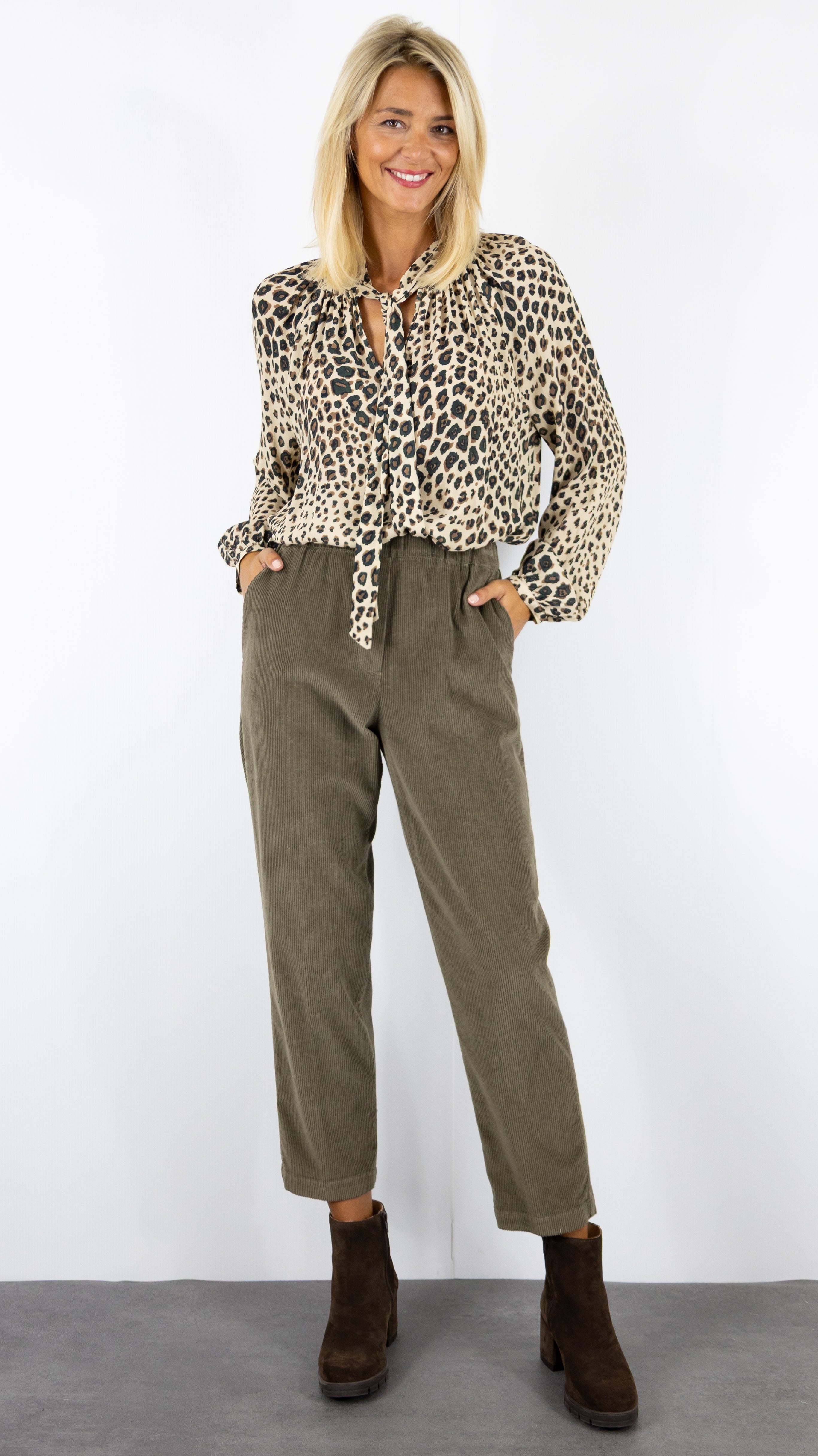 BLOUSE FLUIDE COL NOUETTE IMPRIME LEOPARD KAKI CAROLINE BISS 4698