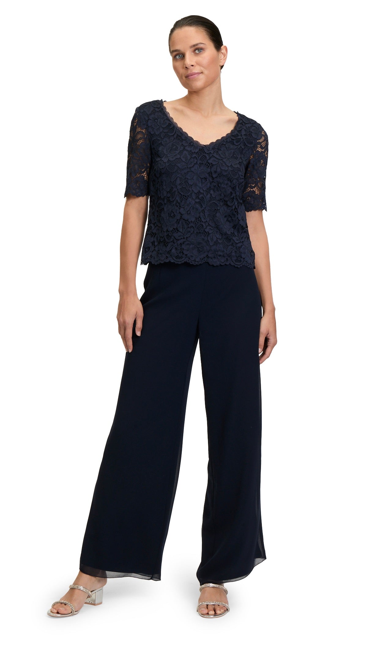 BLOUSE EN DENTELLE MARINE VERAMONT 5048/4477