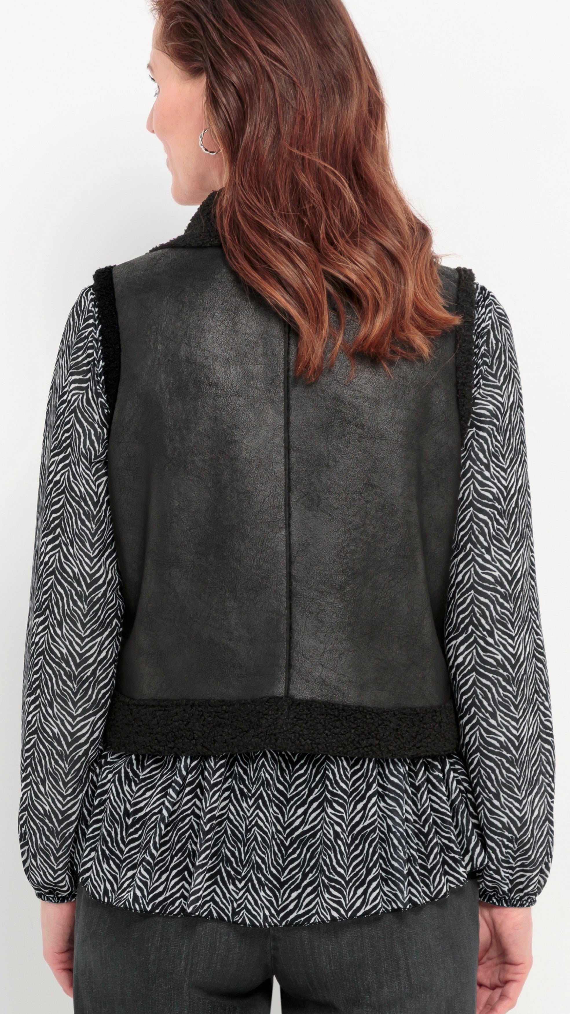 GILET SANS MANCHES EN FAUX CUIR ET FAUSSE FOURRURE MOUTON NOIR FEMME  BIANCA 63002