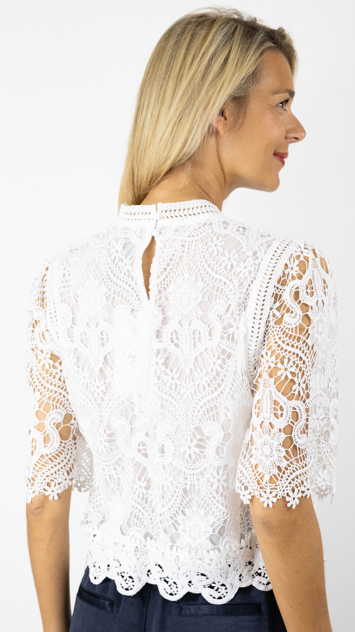 TOP EN CROCHET AJOURE BLANC CHOKLATE 80973#COLOR_BLANC
