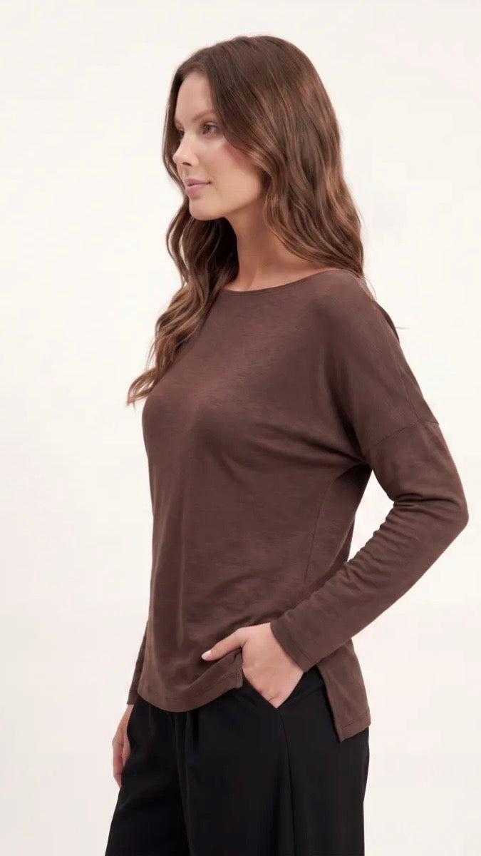 TEE-SHIRT COL BATEAU EN COTON POUR FEMME SWEEWE 81014#COLOR_BROWN