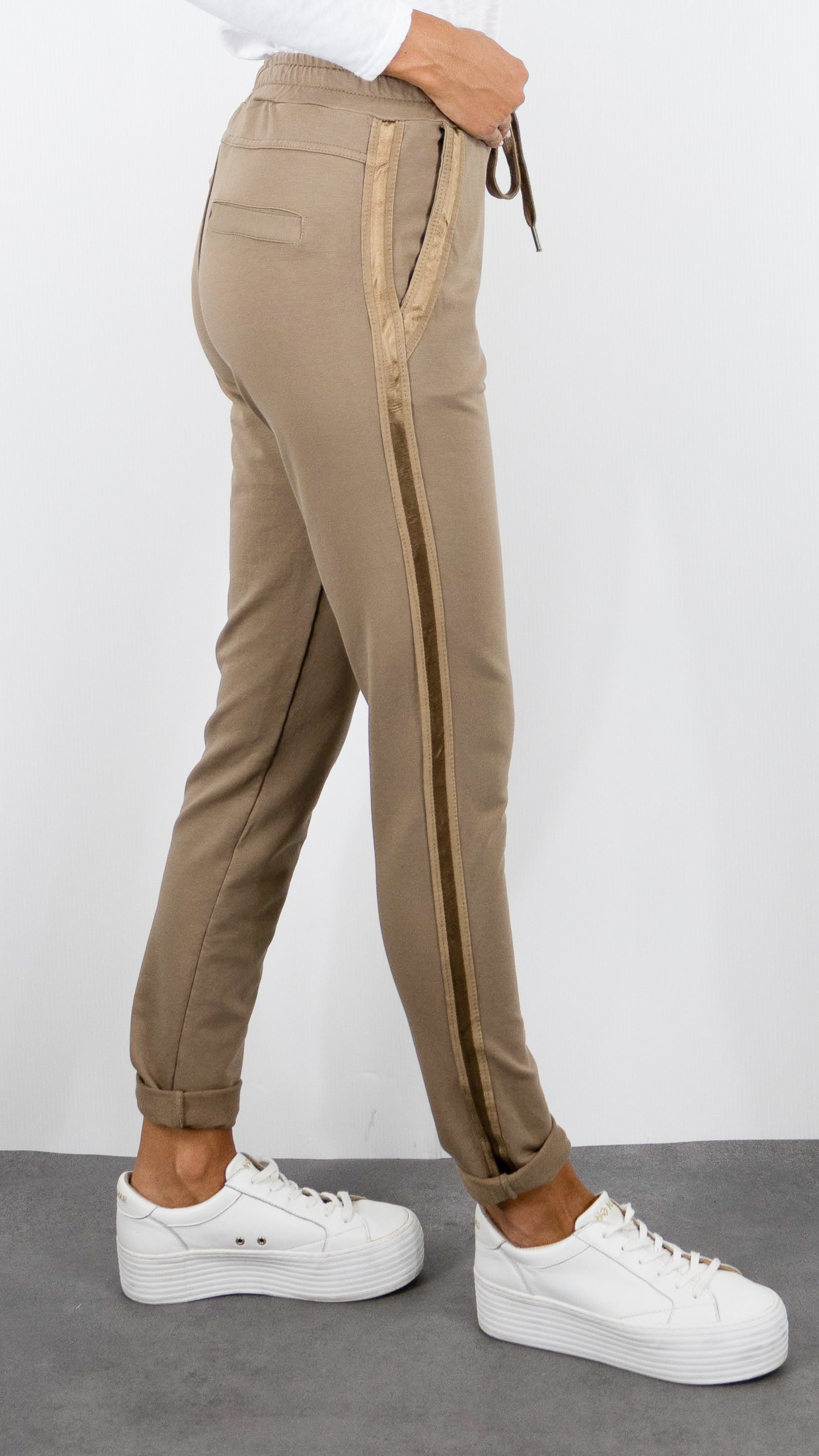 JOGGING TAILLE ELASTIQUES AVCE BANDES SATINEES POUR FEMME STUDIO PARISIEN 822739#COLOR_MOKA