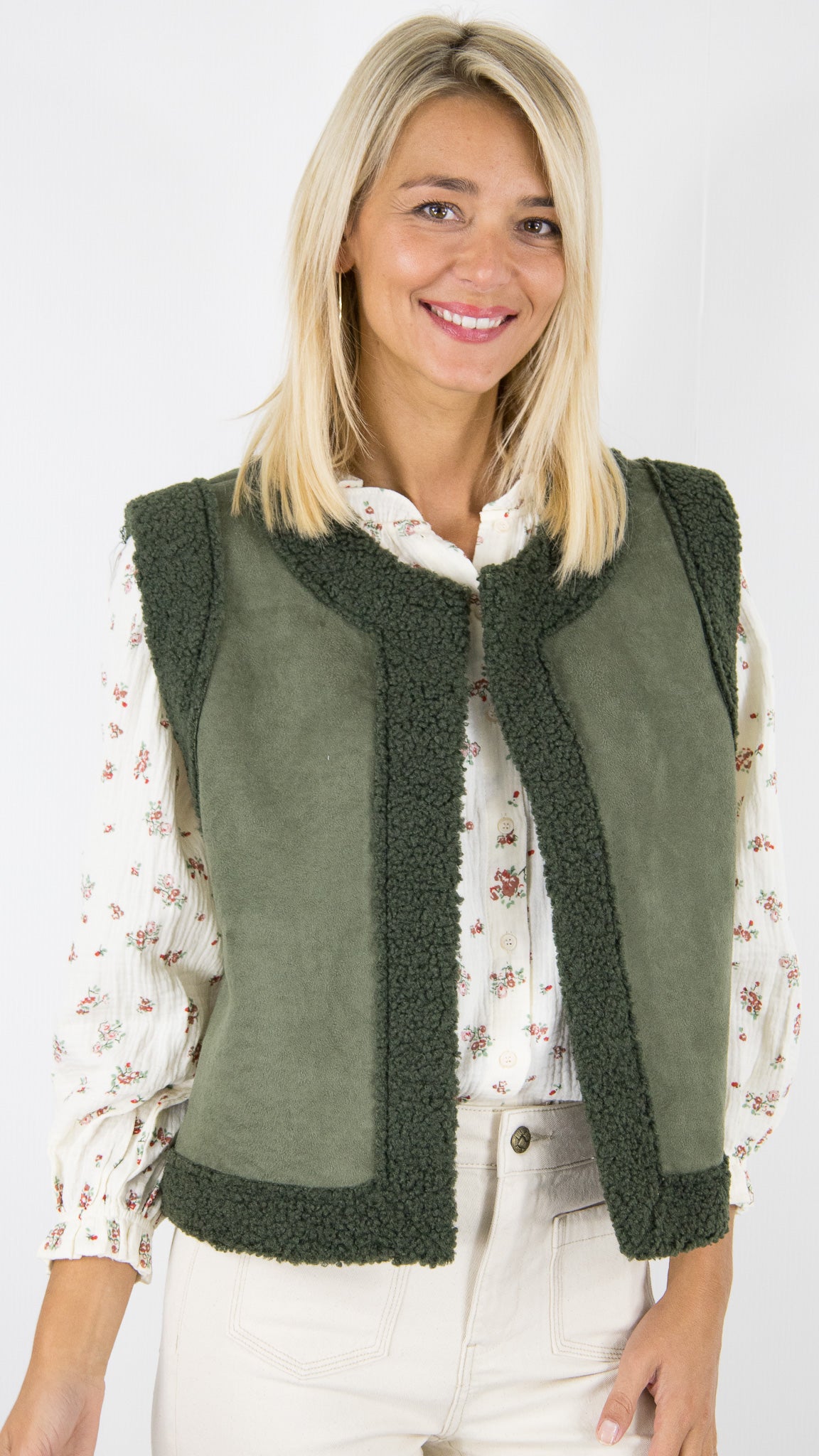 GILET SANS MANCHES KAKI FOURRURE ECOLOGIQUE SUEDINE FEMME ANDROMEDE 87981