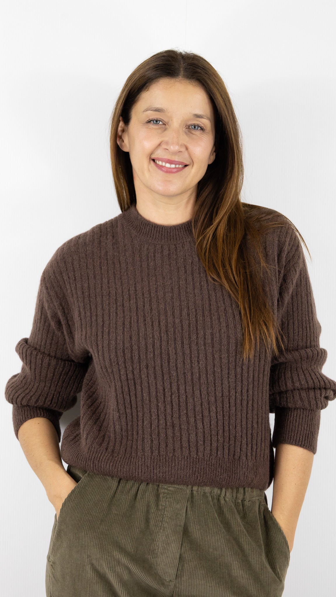 PULL COTELE COL ROND STUDIO PARISIEN 9407#COLOR_CHOCO