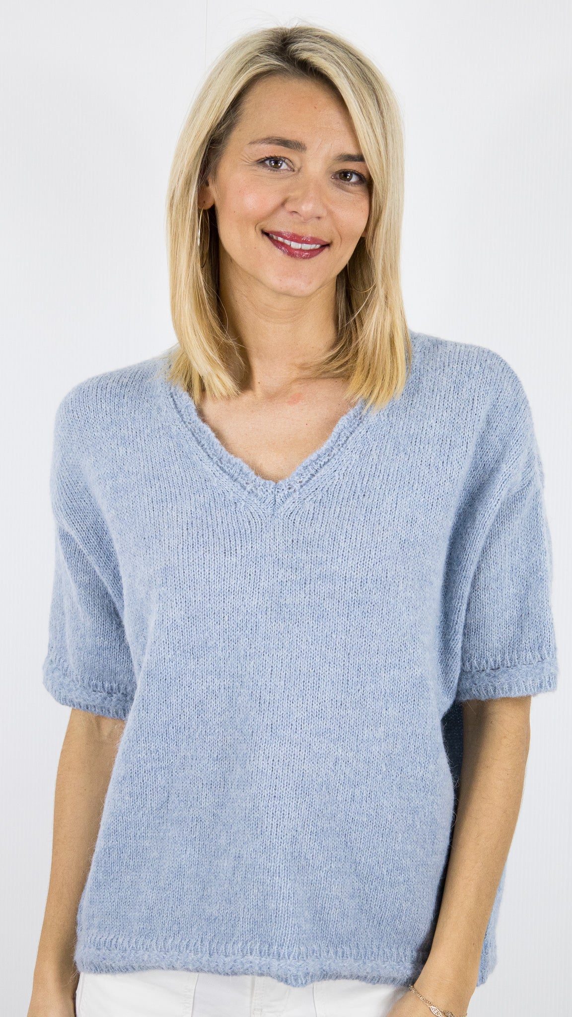 PULL COL V AJOURE EN DENTELLE STUDIO PARISIEN AI25185#COLOR_CIEL
