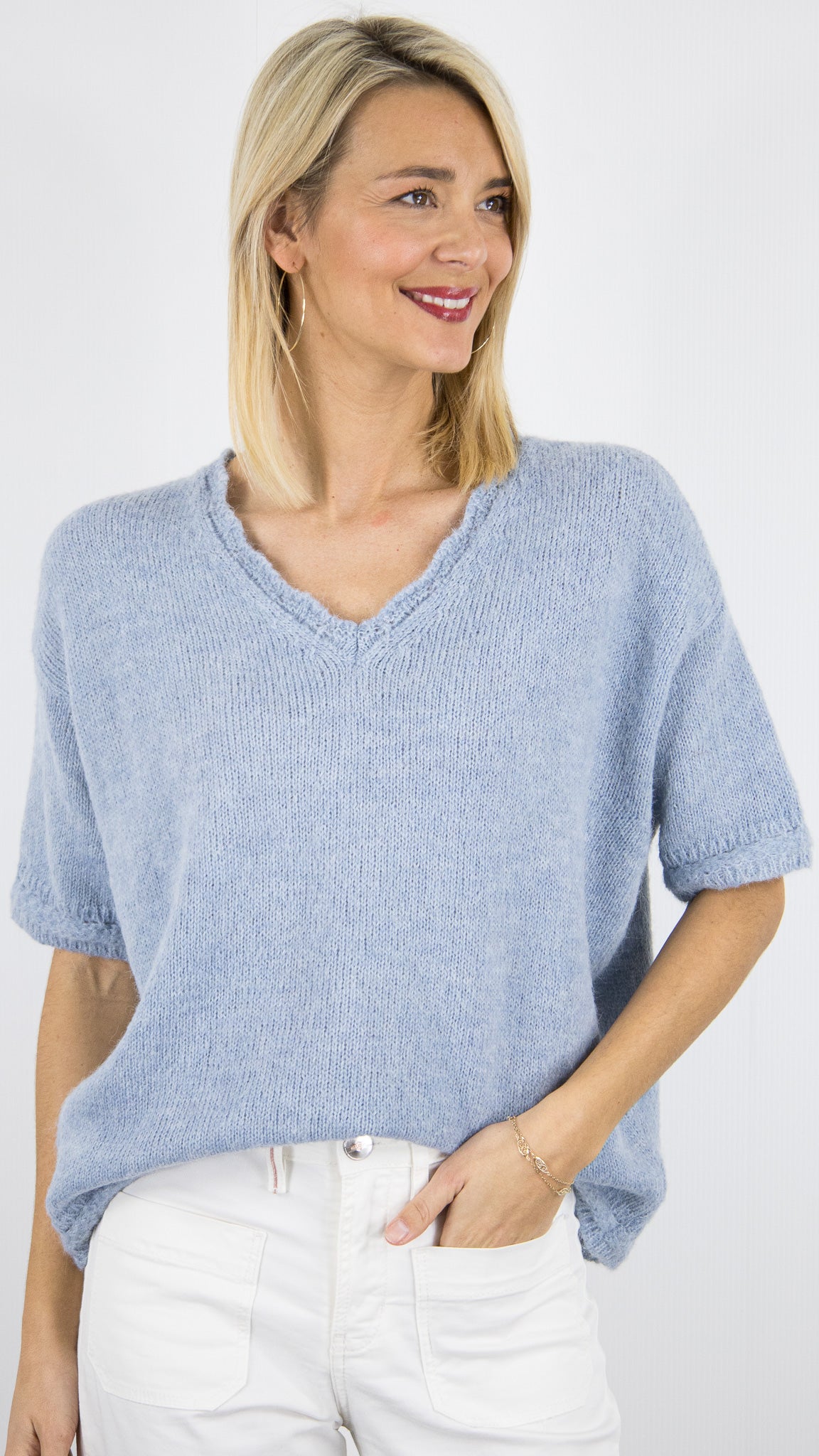 PULL COL V AJOURE EN DENTELLE STUDIO PARISIEN AI25185#COLOR_CIEL