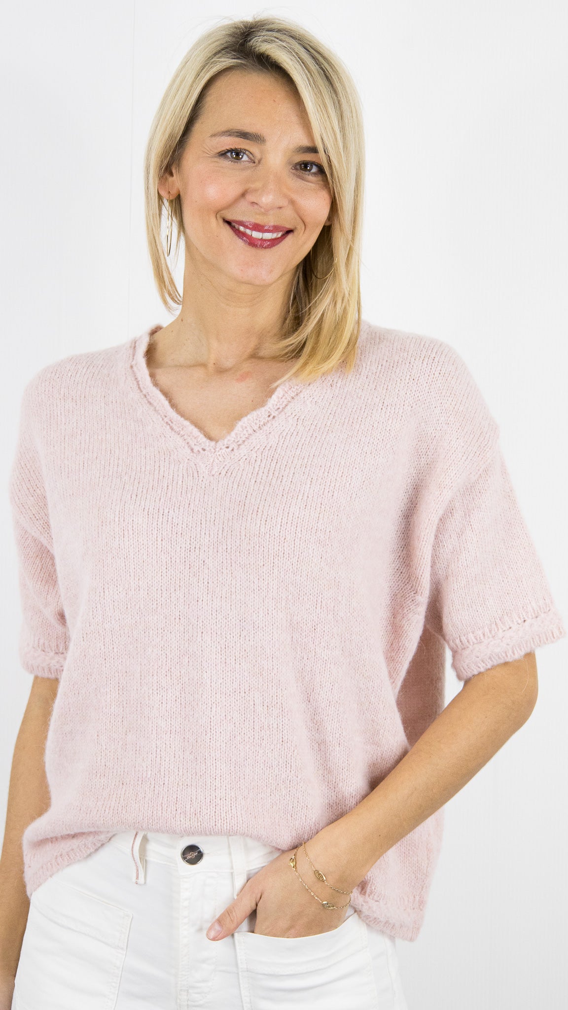 PULL COL V AJOURE EN DENTELLE STUDIO PARISIEN AI25185#COLOR_ROSE