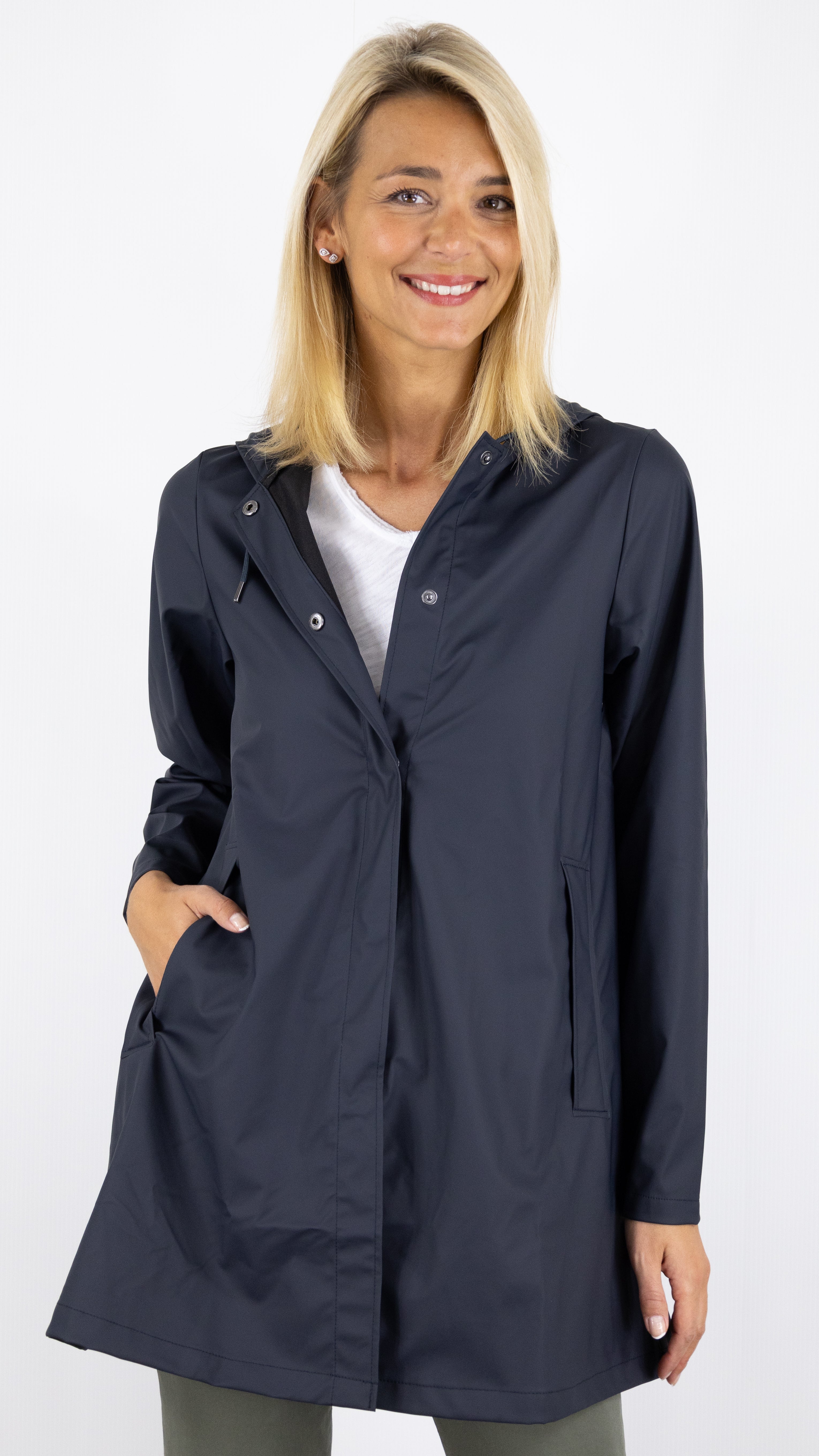 PARKA EVASEE A CAPUCHE IMPERMEABLE MARINE POUR FEMME RAINS 18050 ALINE JACKET#COLOR_MARINE