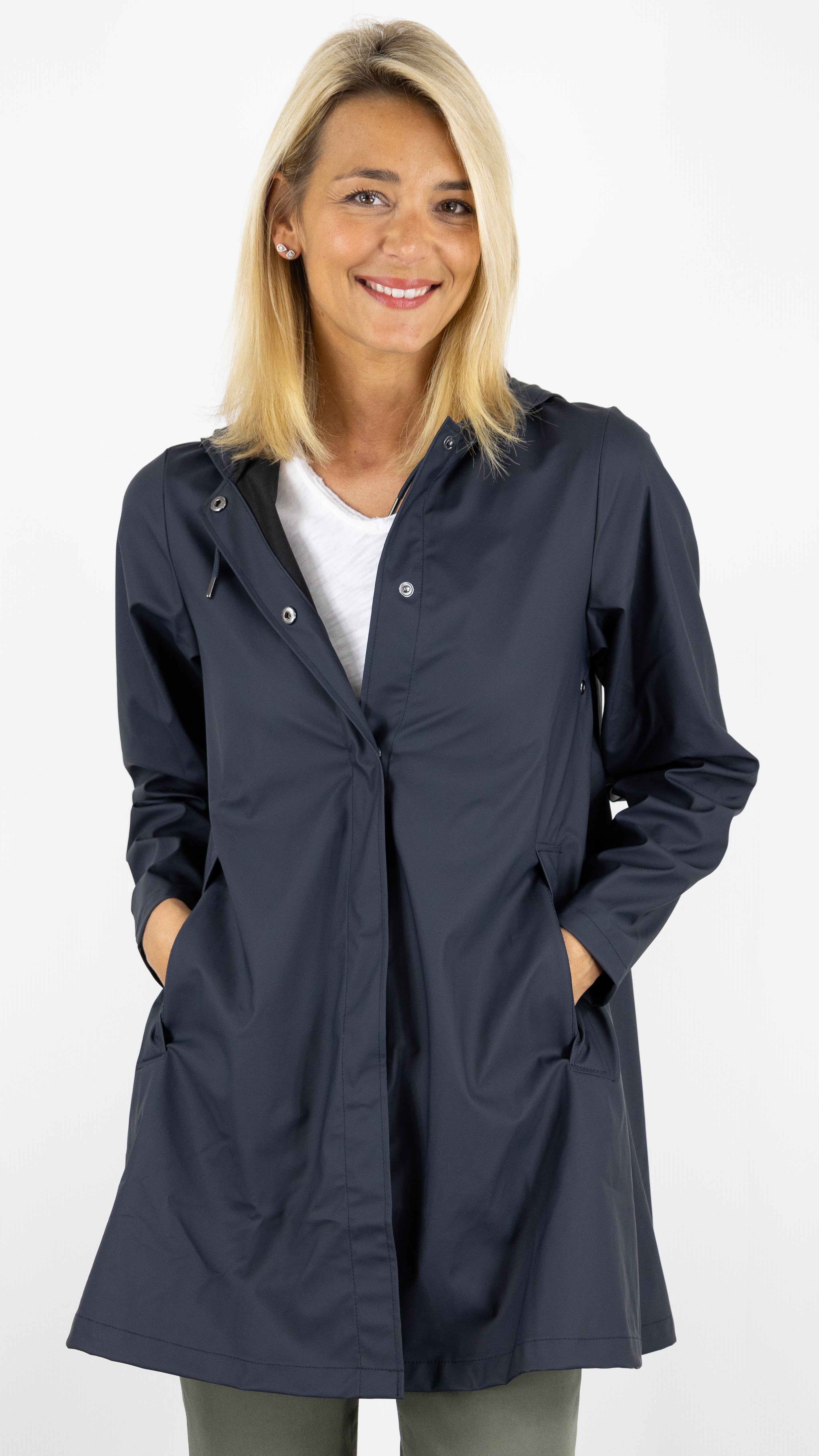 PARKA EVASEE A CAPUCHE IMPERMEABLE MARINE POUR FEMME RAINS 18050 ALINE JACKET#COLOR_MARINE