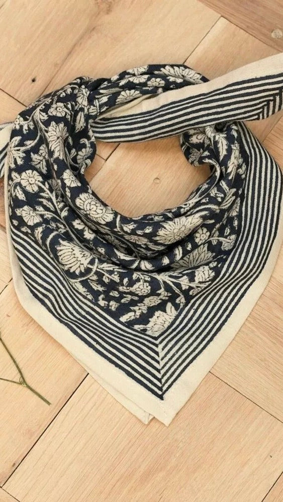 FOULARD IMPRIME FLEURI 100% COTON BELLEMME ANJALI PETIT FORMAT#COLOR_ENCRE