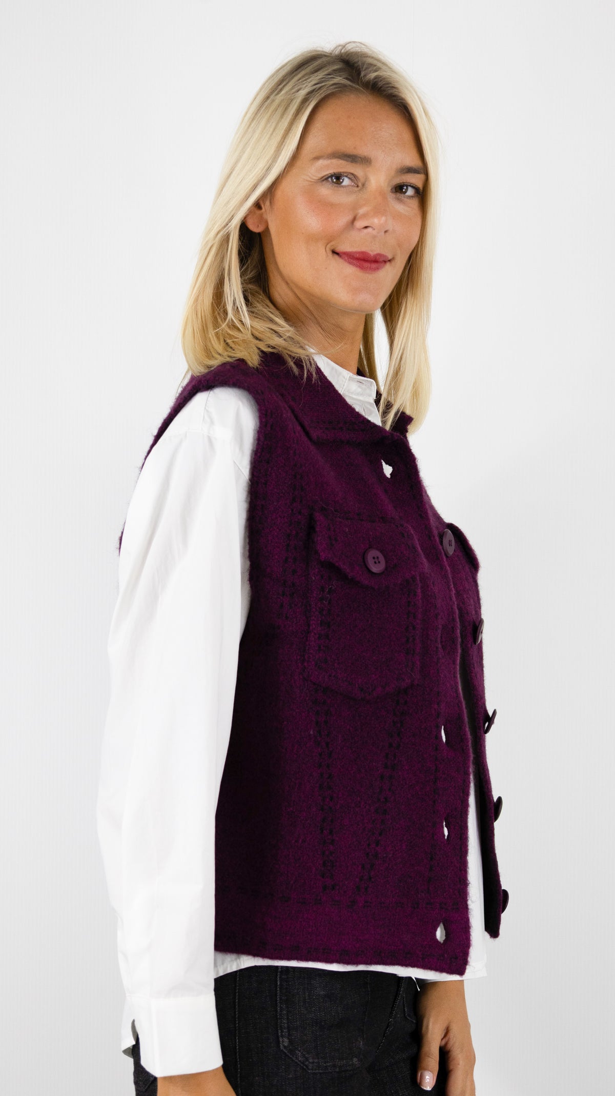 GILET SANS MANCHES COL CHEMISE AVEC 2 POCHES POITRINE AN'GE LEWAYNE#COLOR_VIOLINE