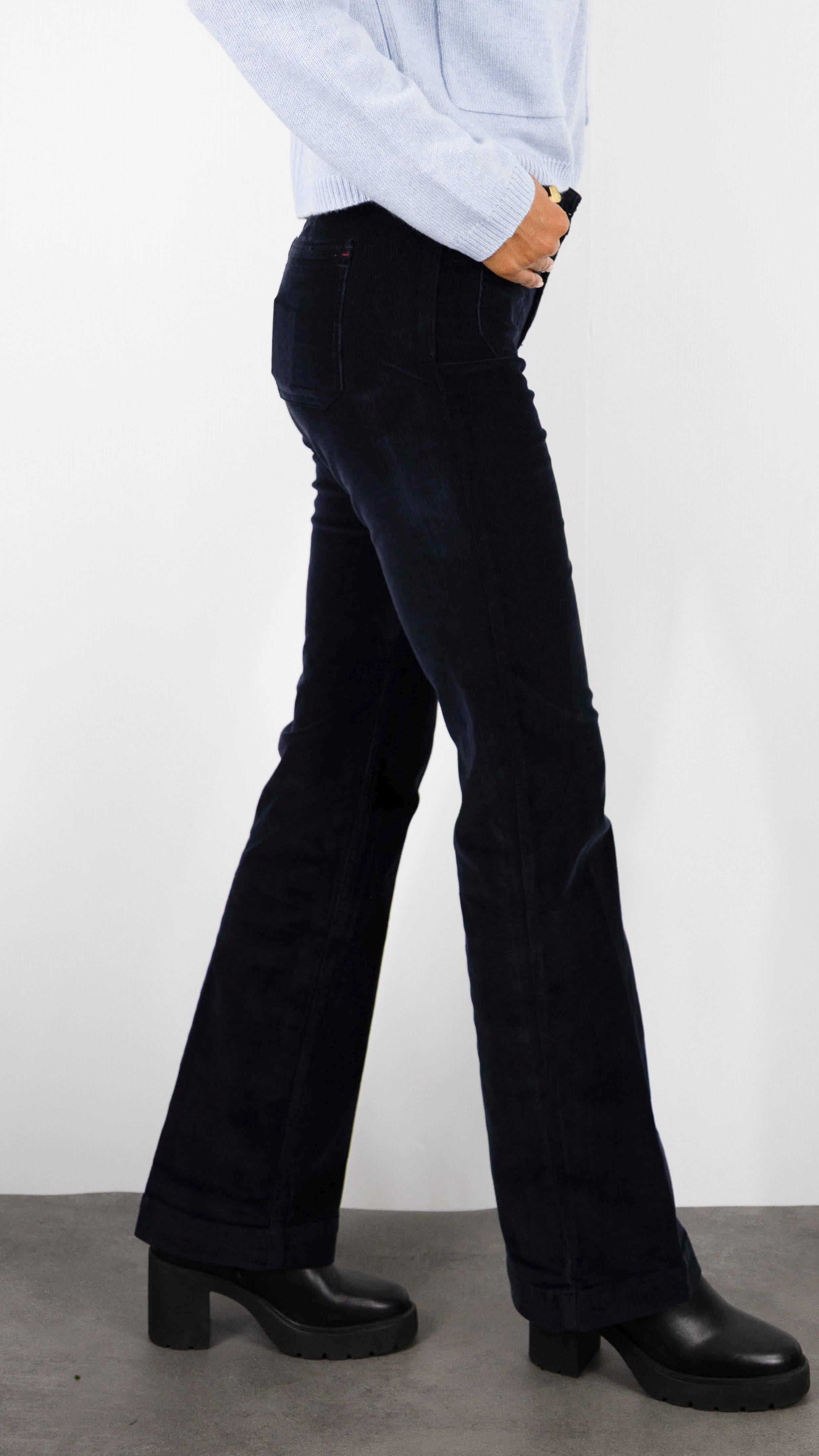 JEANS EVASE EN VELOURS POUR FEMME JANE BLUE BASTILLE NOTTING HILL#COLOR_MARINE
