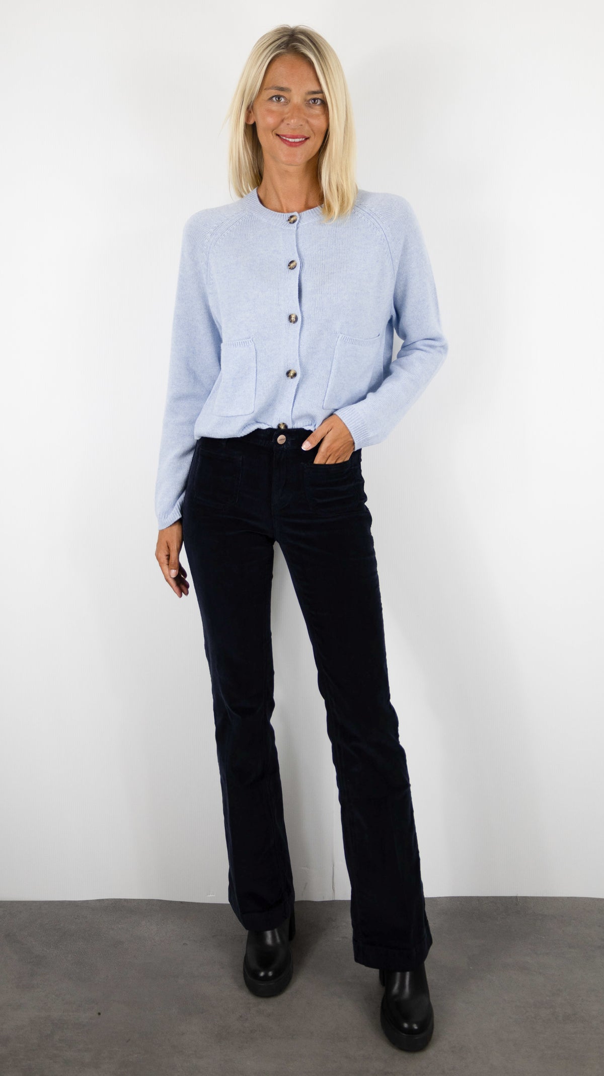 JEANS EVASE EN VELOURS POUR FEMME JANE BLUE BASTILLE NOTTING HILL#COLOR_MARINE