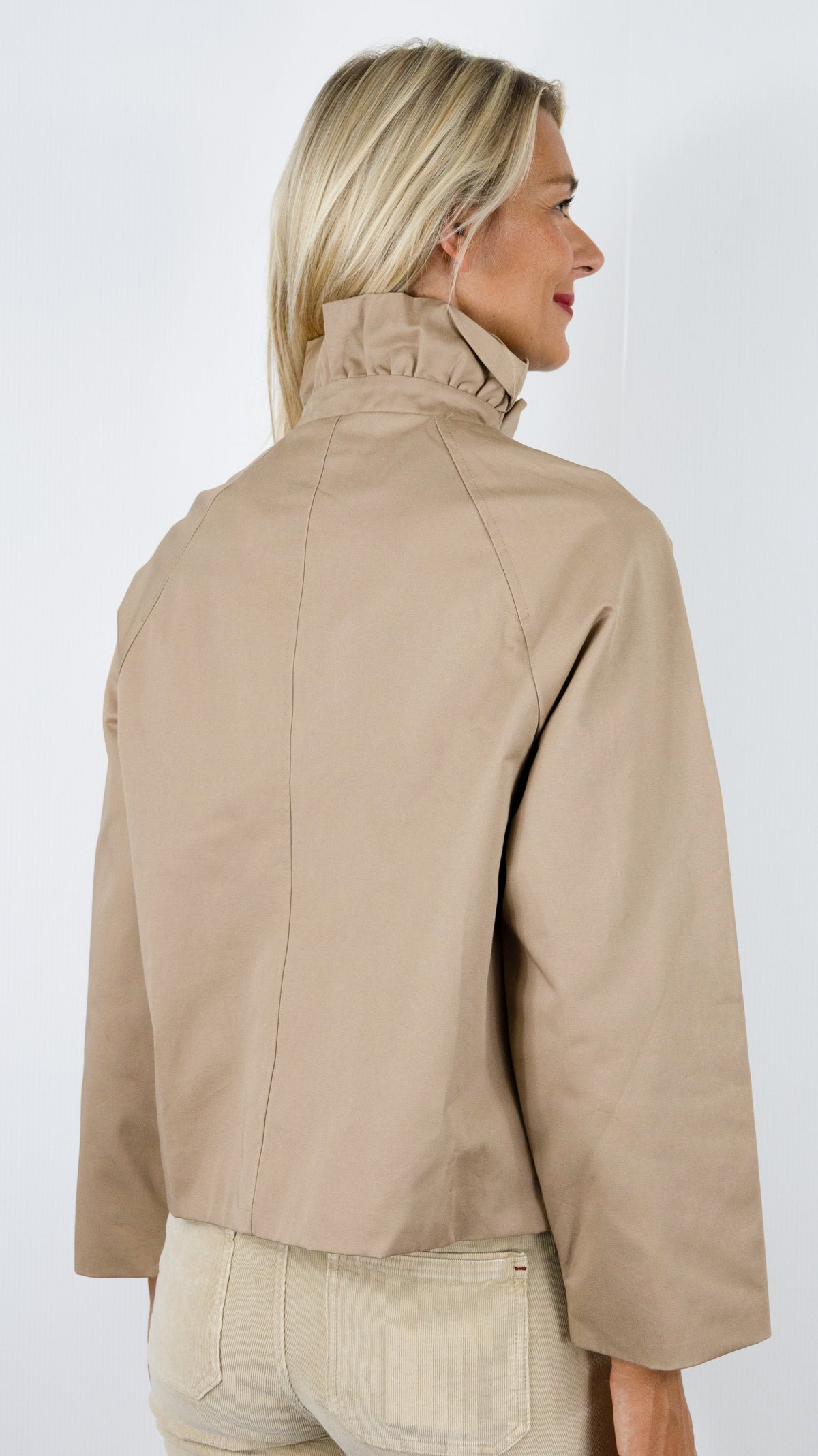 VESTE COL VOLANTE EN COTON POUR FEMME IT HIPPIE G026-692#COLOR_TAUPE
