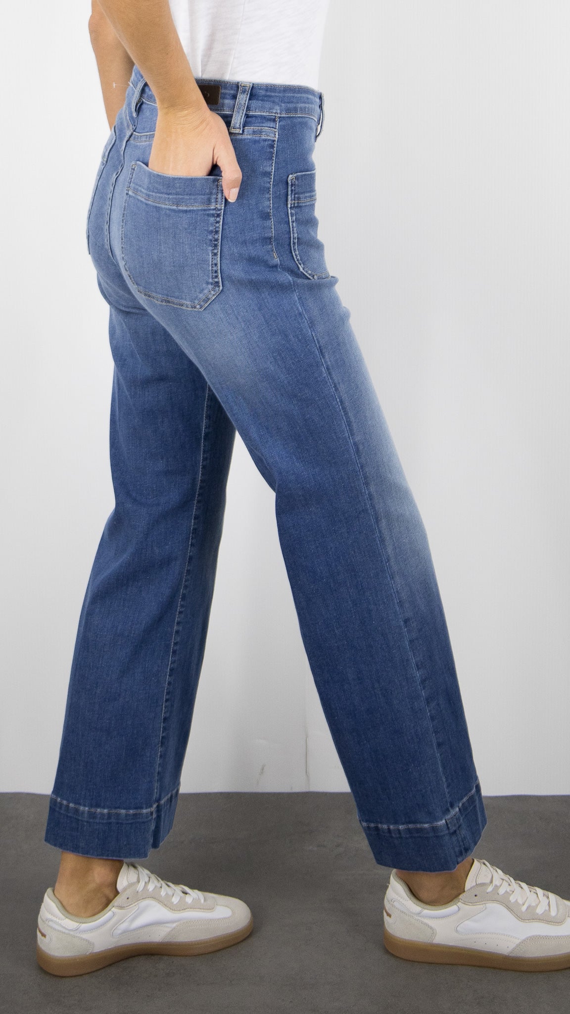 JEANS DENIM LARGE 7/8 FEMME DENIM STUDIO BELLA LIGHT BLUE DENIM#COLOR_AGED WASH/DENIM MOYEN