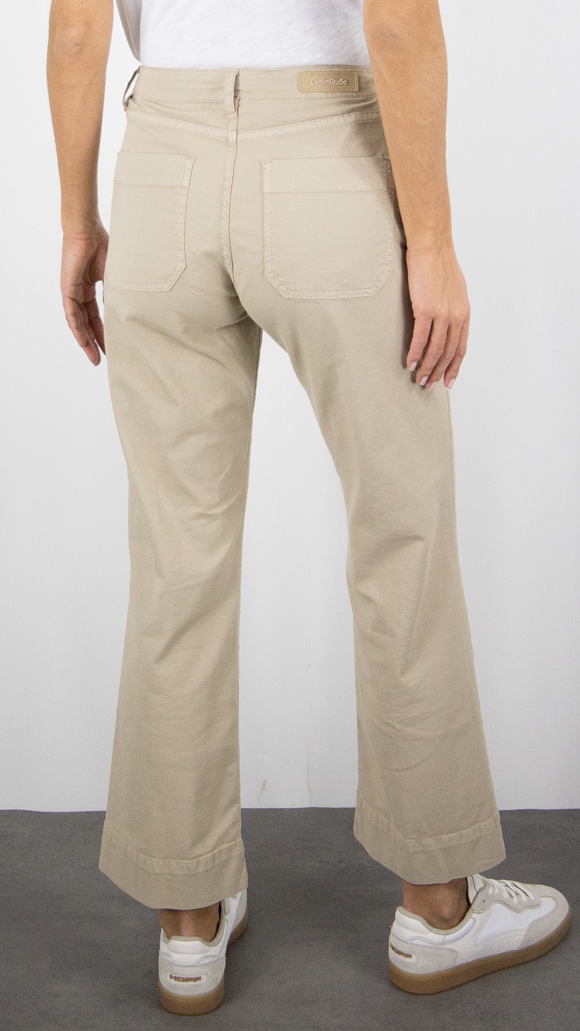 PANTALON 7/8 JAMBES LARGES POUR FEMME DENIM STUDIO BELLA LIGHT GABARDINE#COLOR_DUST/BEIGE