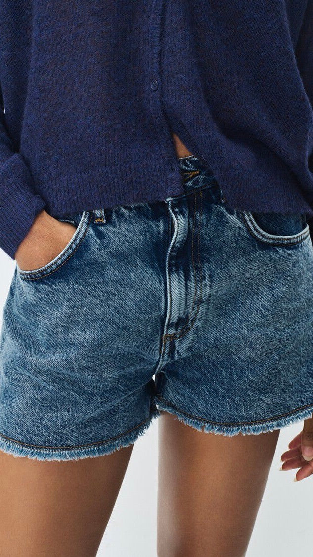 SHORTCOURT EN JEANS FINITIONS BORDS FRANCS AMERICAN VINTAGE JOYBIRD AUTHENTIC STONE