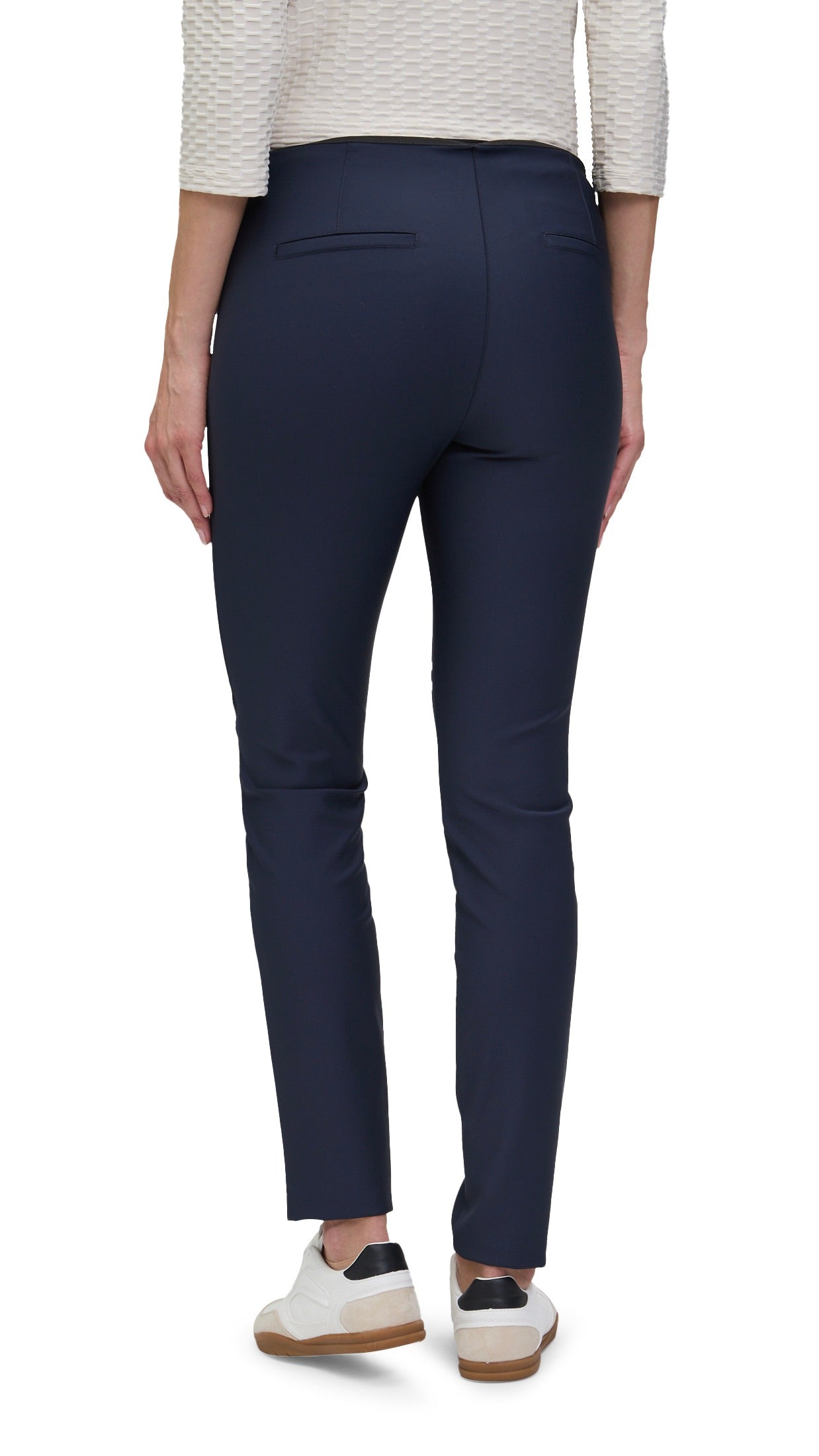 PANTALON 7/8 EN TENCEL FEMME BETTY BARCLAY 6812/2150#COLOR_8345/DARK SKY