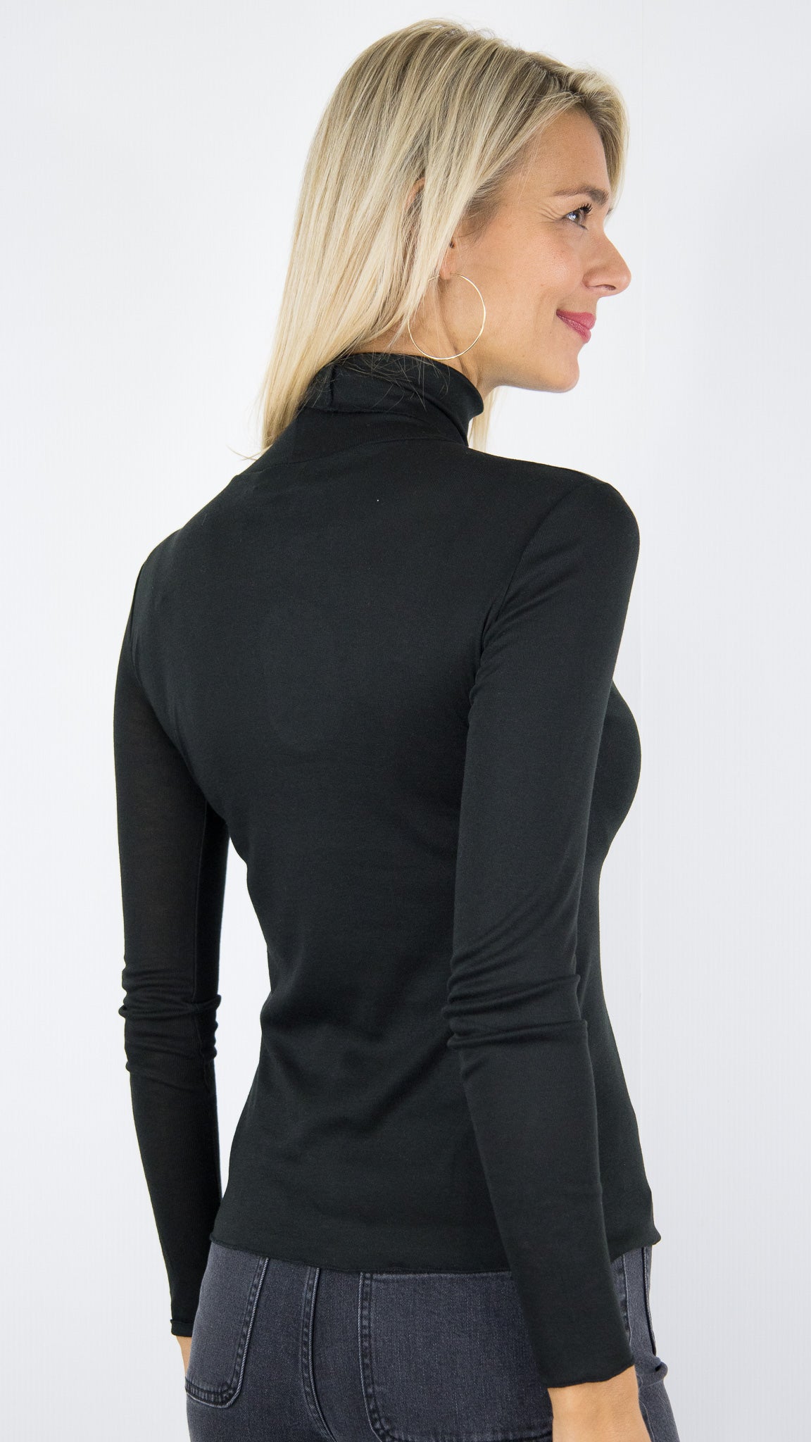 TEE-SHIRT COL ROULE PRES DU CORPS ORAIJE CEA#COLOR_NOIR