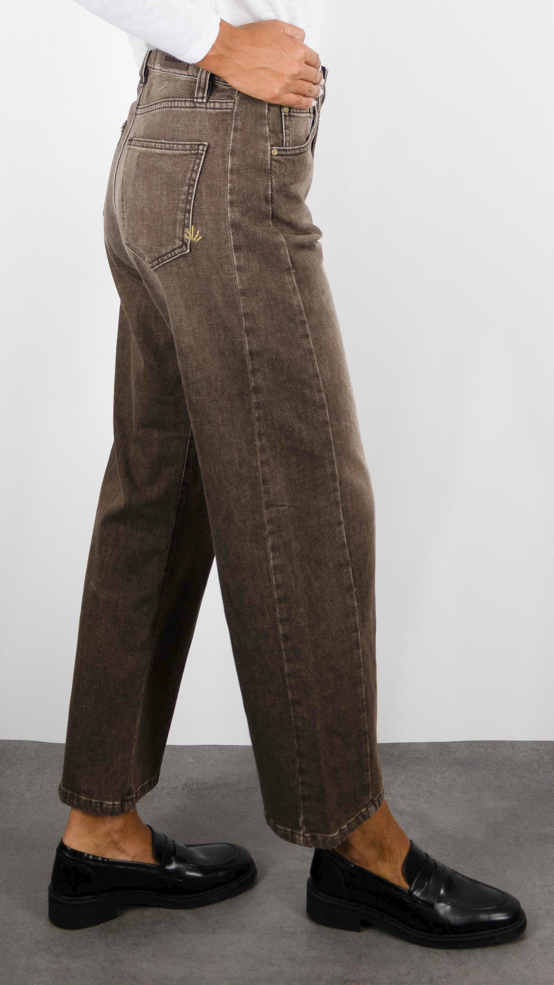 JEANS BARREL EFFET DELAVE POUR FEMME DENIM STUDIO CALAMITY LANZAROTE#COLOR_SANDSTORM DENIM MARRON