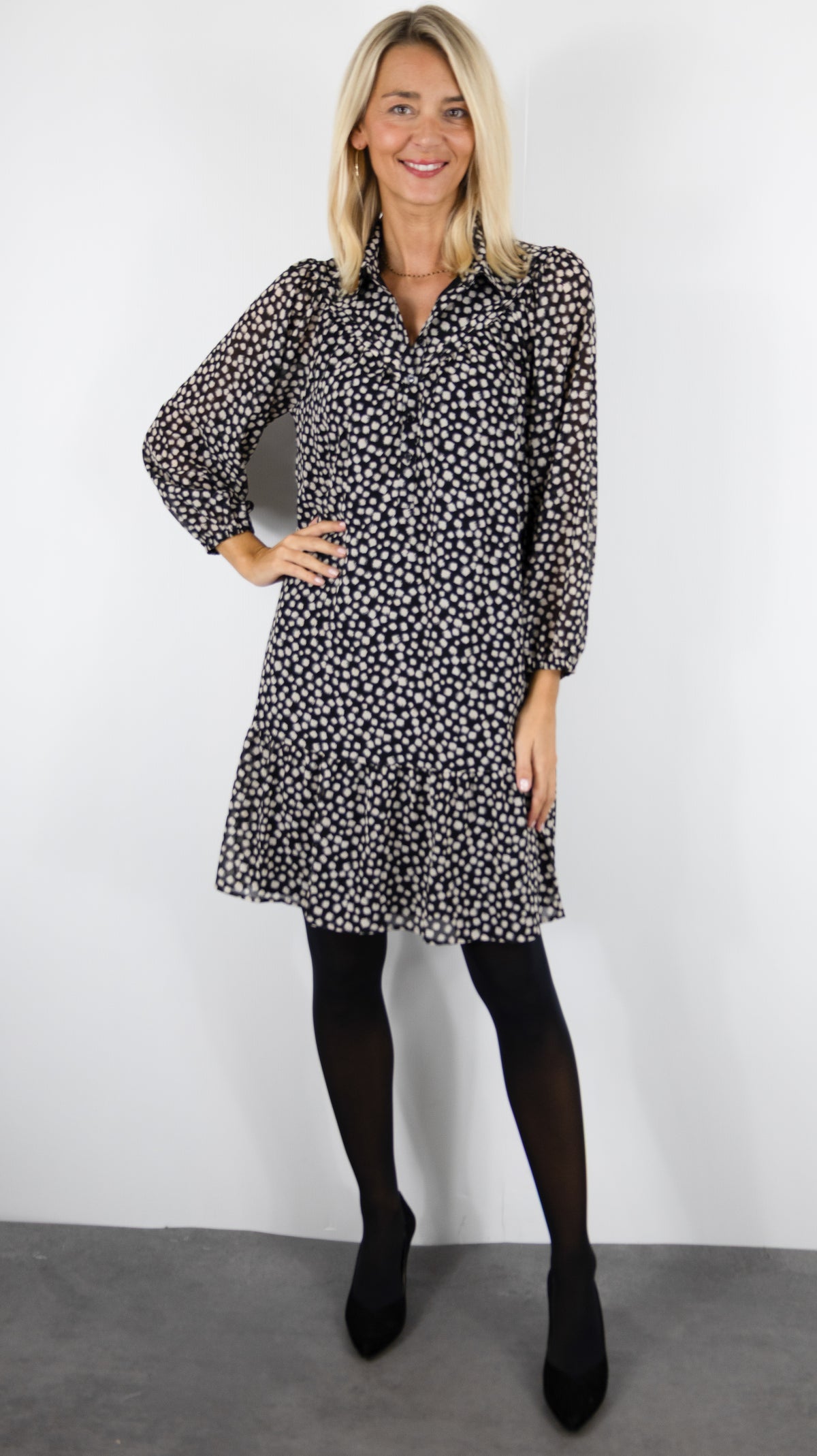 ROBE IMPRIMEE FLUIDE VOLANTEE NOIR ECRU GERARD DAREL CELEST