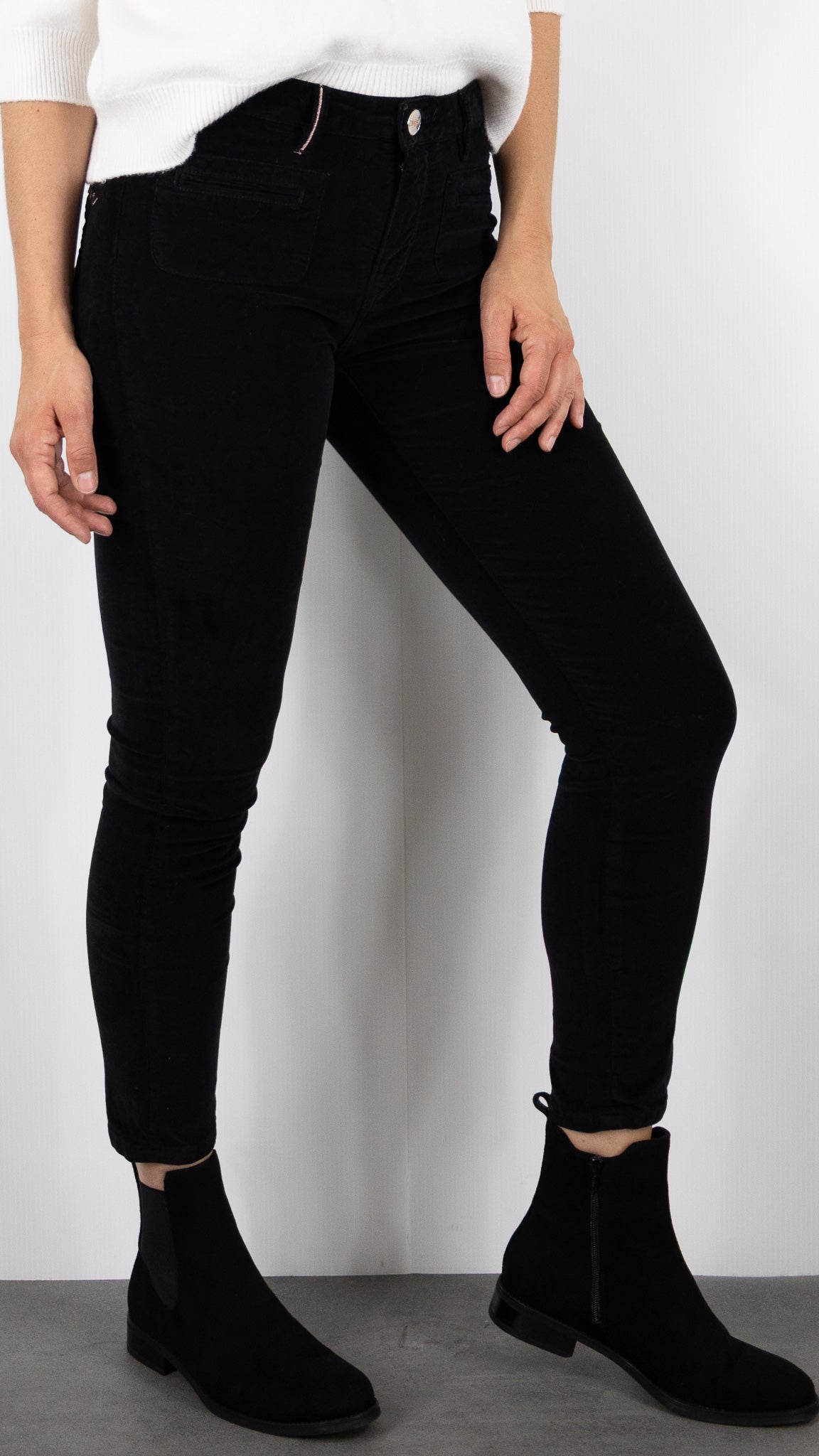 PANTALON SLIM EN VELOURS PALATINE LONGUEUR 7/8 ISLOW CLARA PALATINE CORD RECALL#COLOR_NOIR