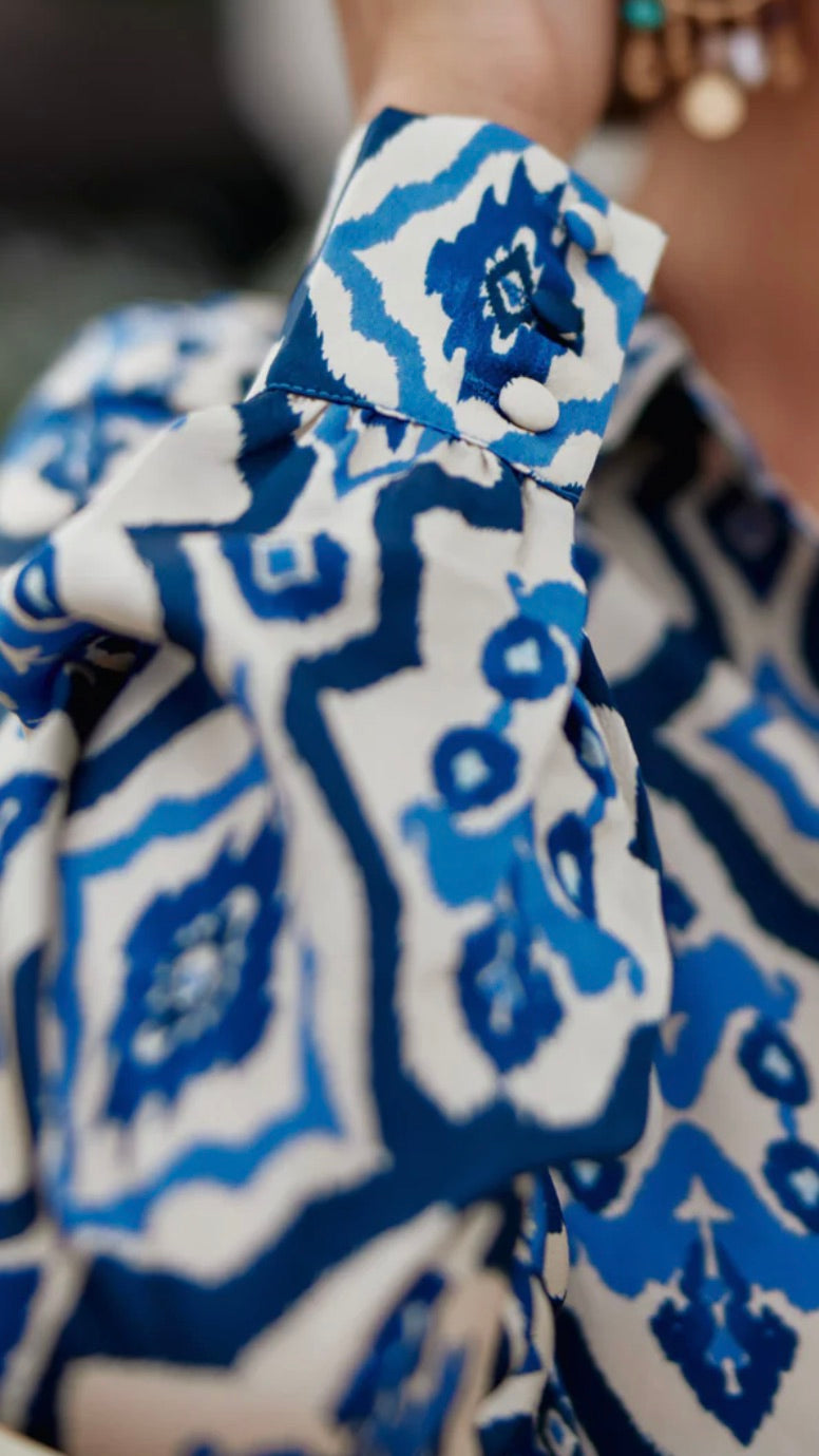 BLOUSE IMPRIMEE SATINEE LA PETITE ETOILE SANDA BLEUE