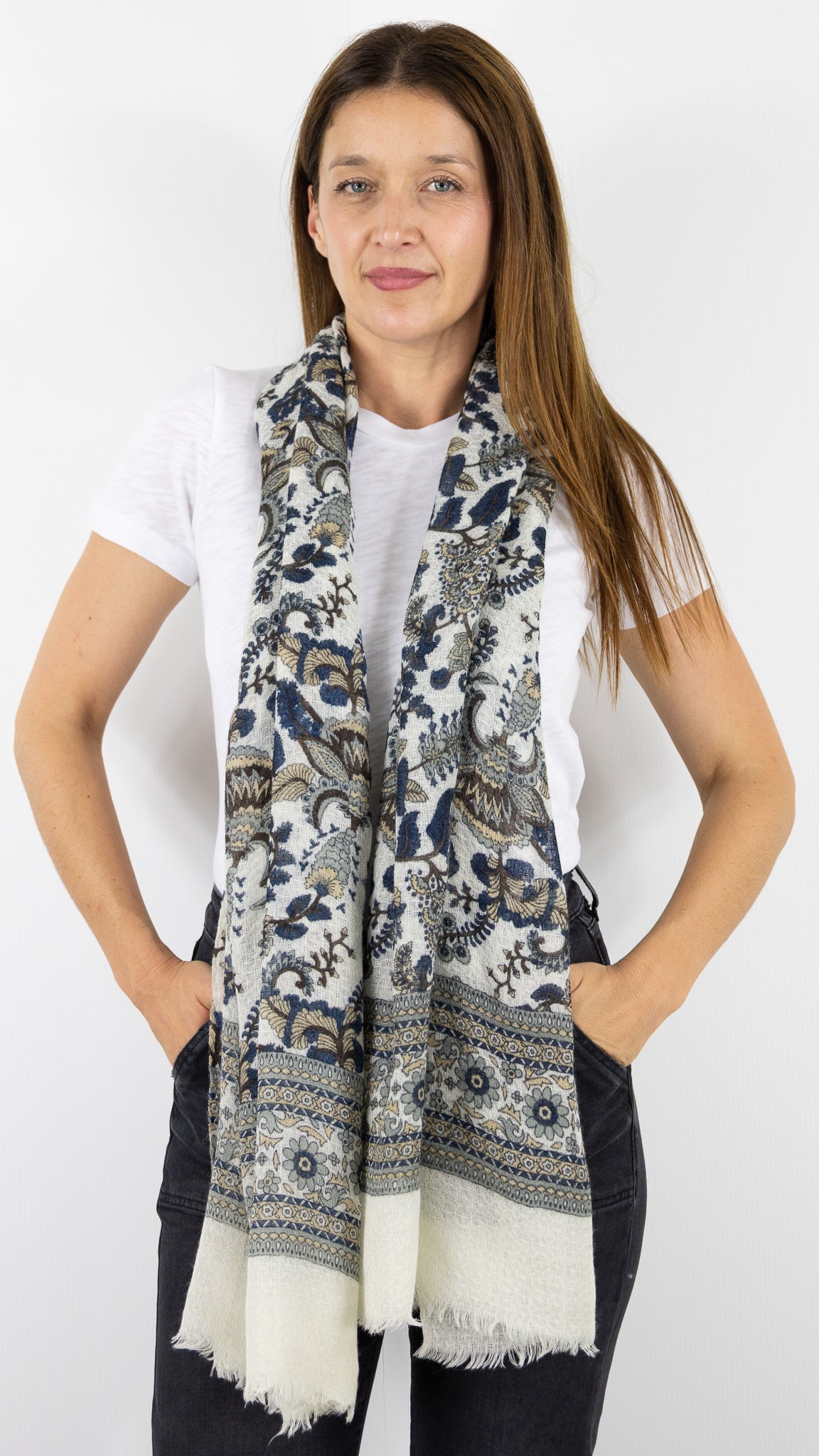 ECHARPE IMPRIMEE EN LAINE NATUREL MARINE GERARD DAREL DCH22 C282