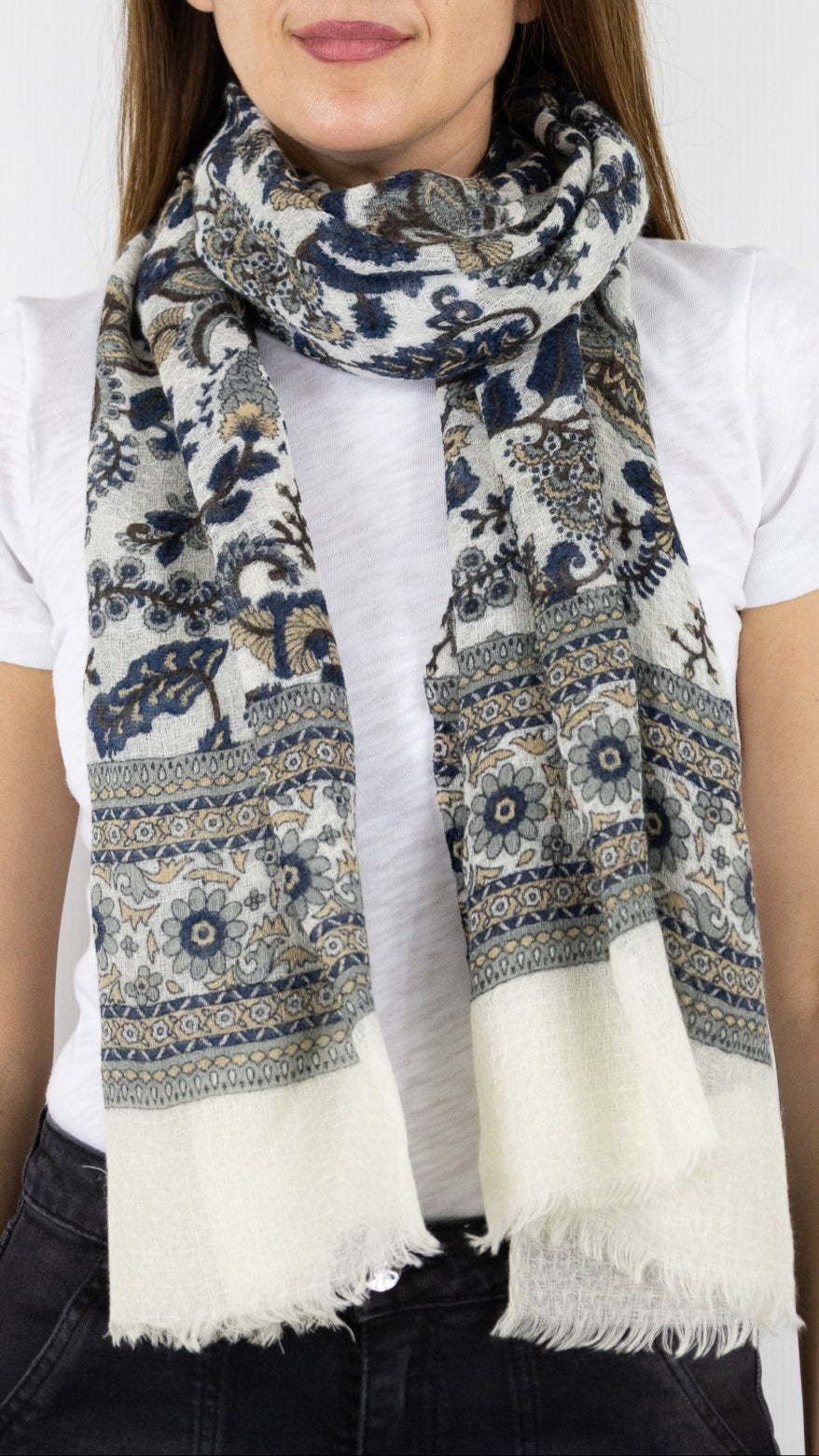 ECHARPE IMPRIMEE EN LAINE NATUREL MARINE GERARD DAREL DCH22 C282