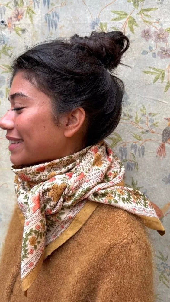 FOULARD IMPRIME FLEURI 100% COTON BELLEMME ELLIS#COLOR_OCRE