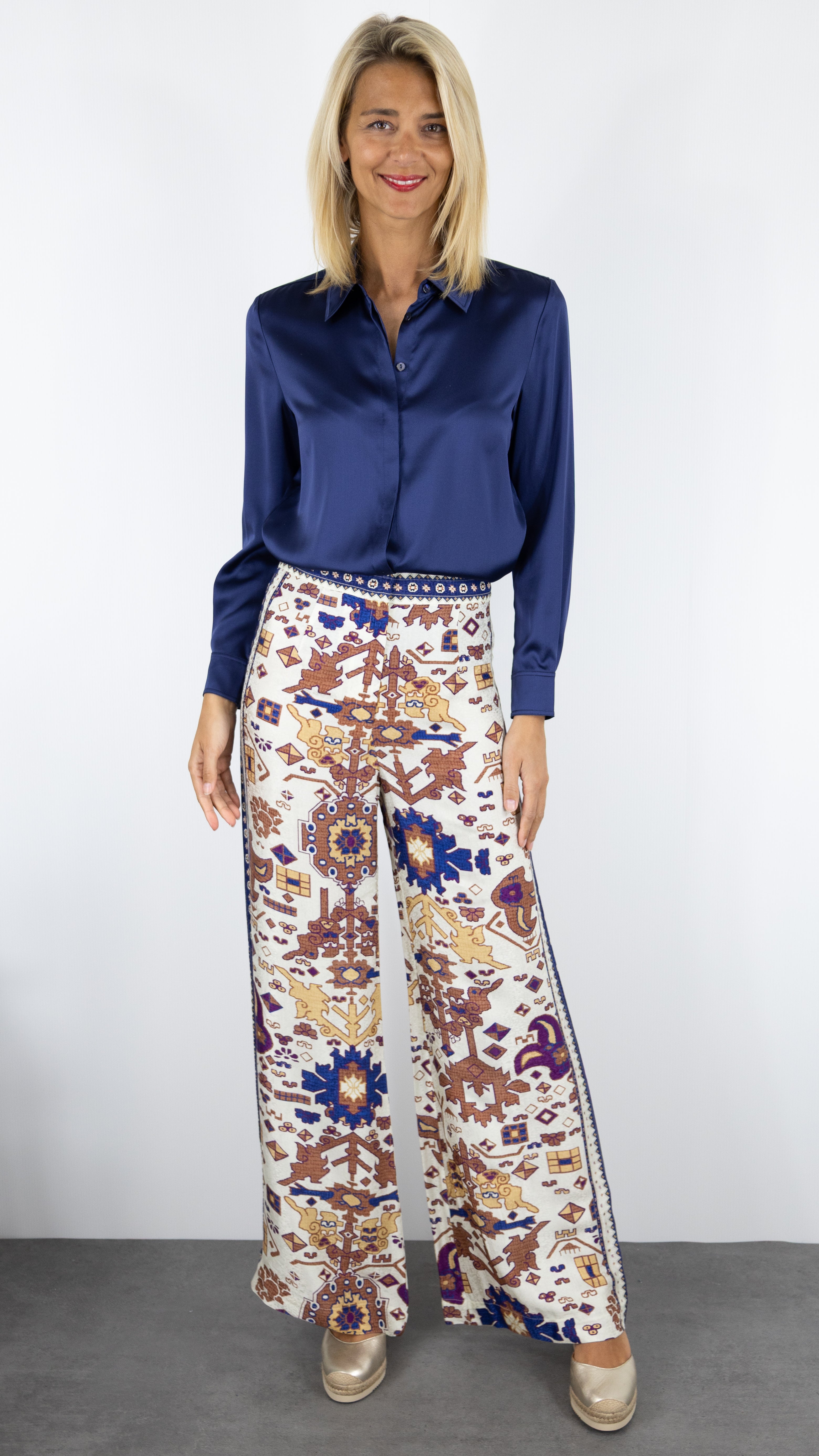 CHEMISE FLUIDE EN SOIE SATINEE BEIGE OR ESTHEME F2537EJ#COLOR_12011/ECLIPSE INDIGO