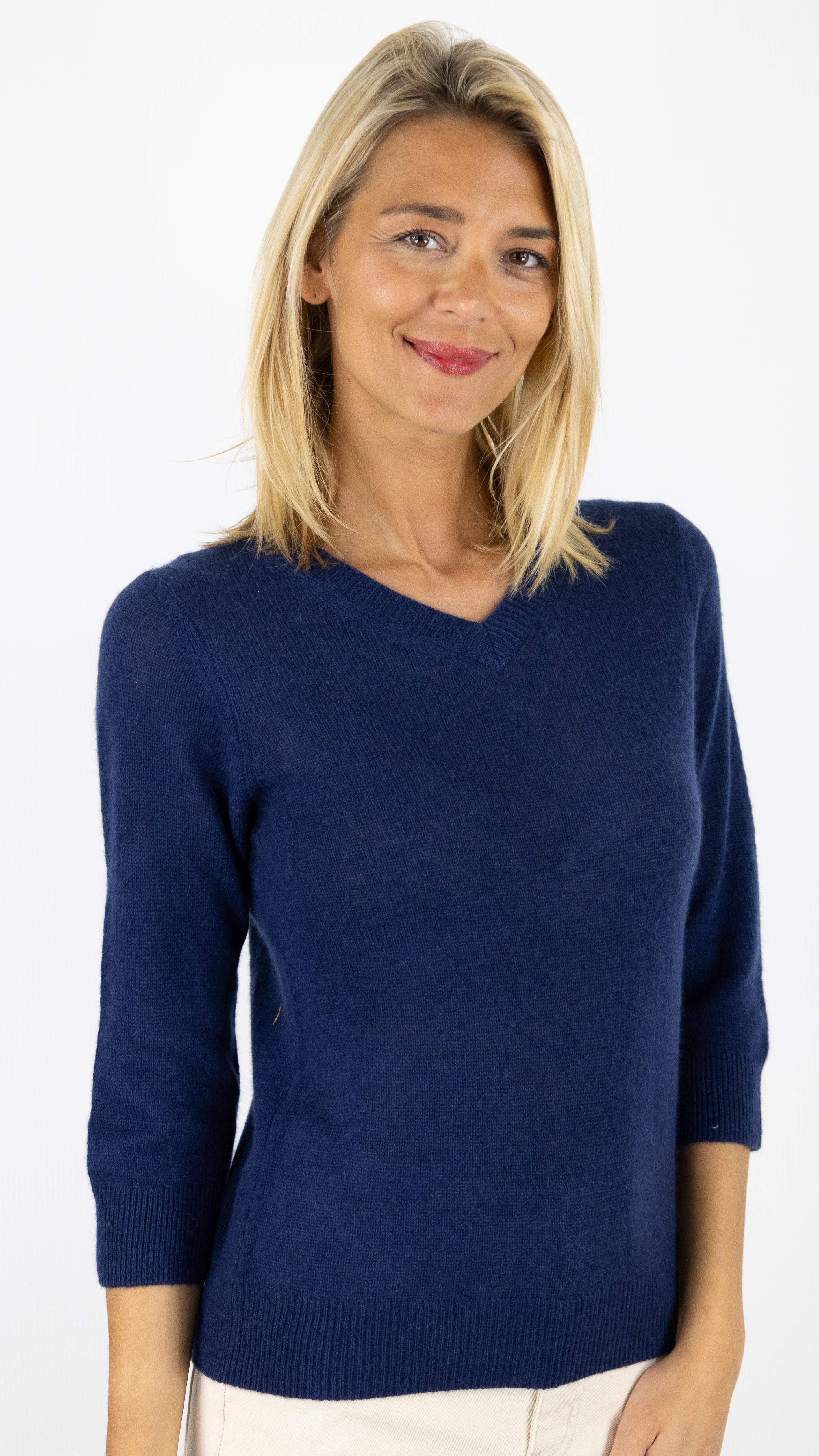 PULL COL V EN CACHEMIRE PASTEQUE ROUGE ESTHEME F2550EC#COLOR_1803/ECLIPSE INDIGO