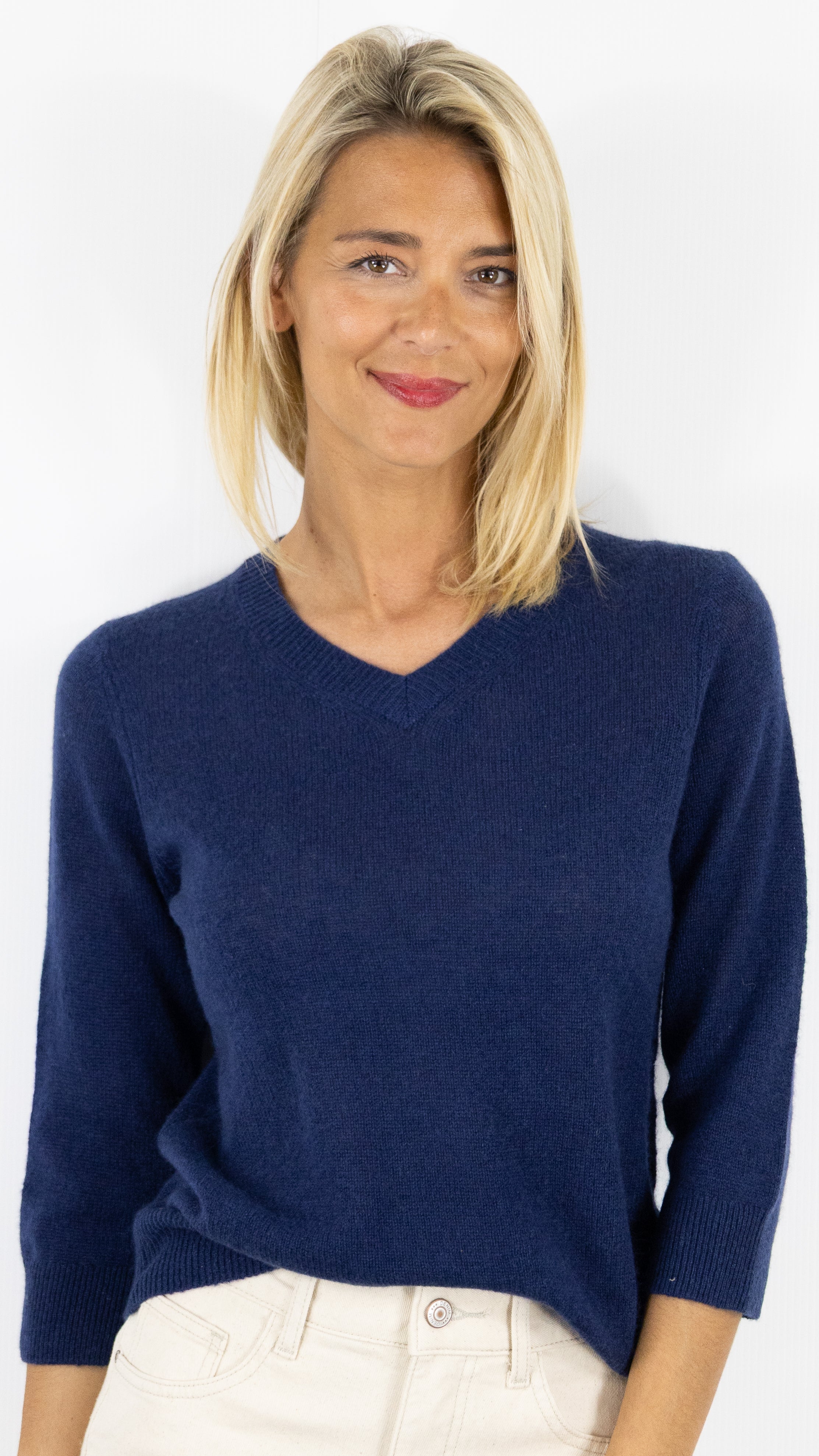 PULL COL V EN CACHEMIRE PASTEQUE ROUGE ESTHEME F2550EC#COLOR_1803/ECLIPSE INDIGO