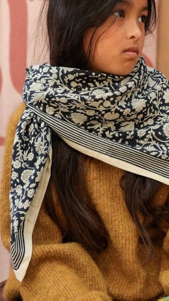 ECHARPE IMPRIME FLEURI FOULARD ANJALI BELLEMME#color_ENCRE